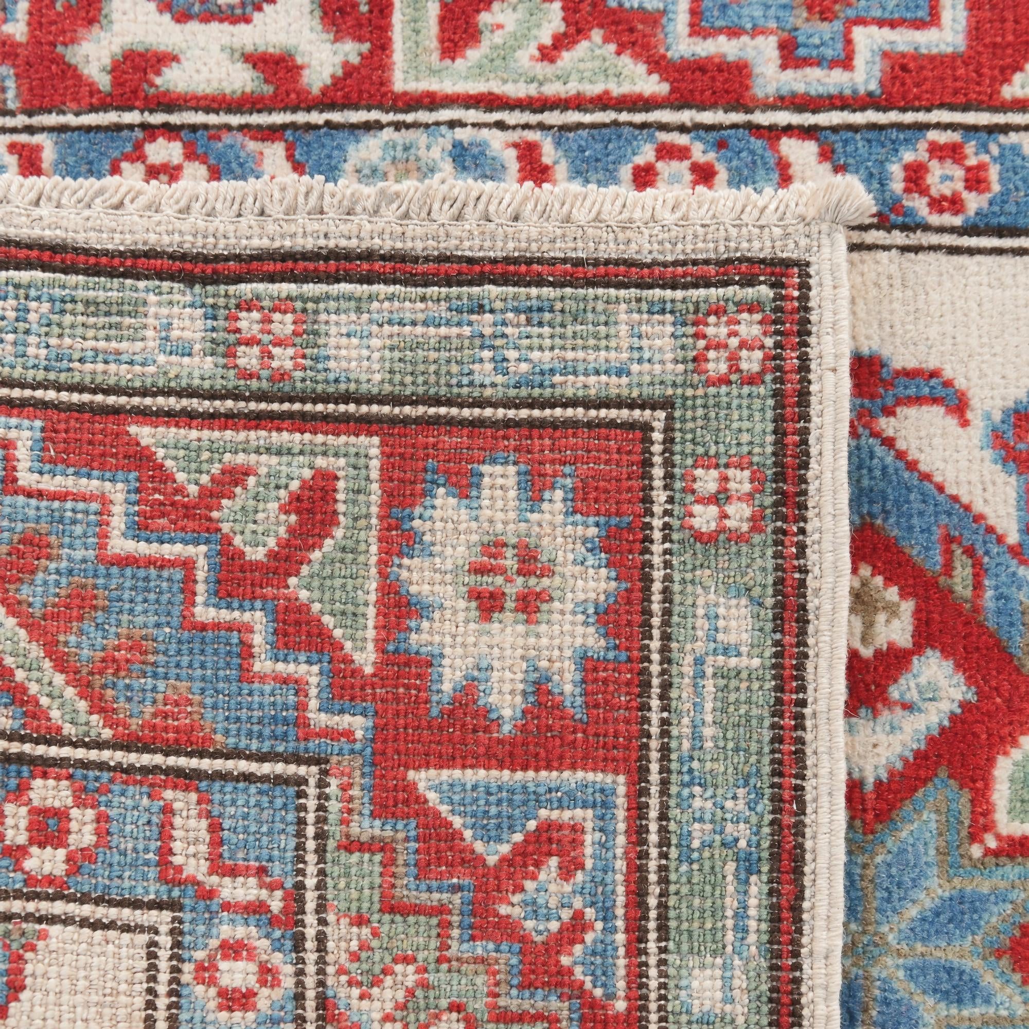 2' 8 x 4' 2 Hand Knotted Kazak Rug