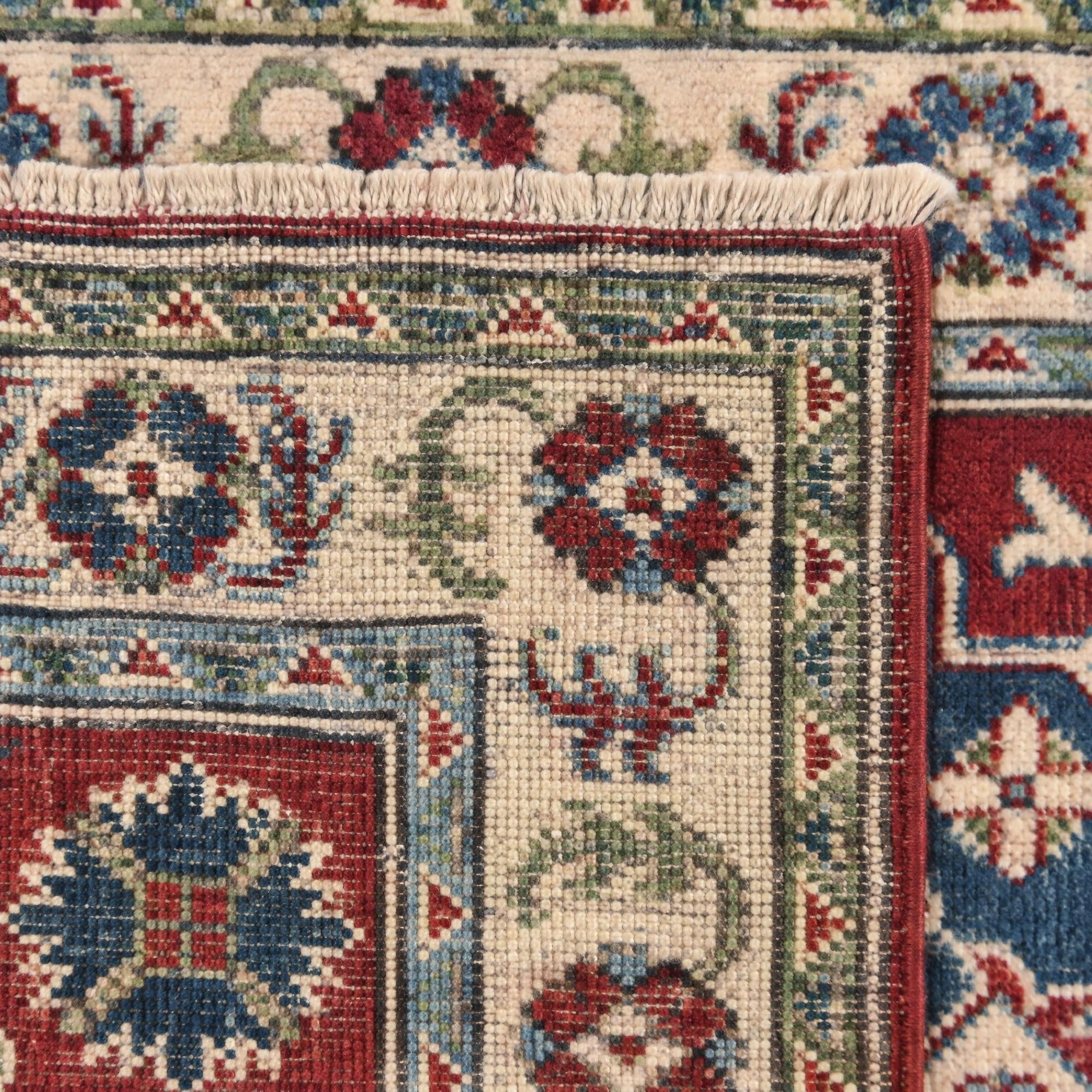 2' 8 x 4' 2 Hand Knotted Kazak Rug