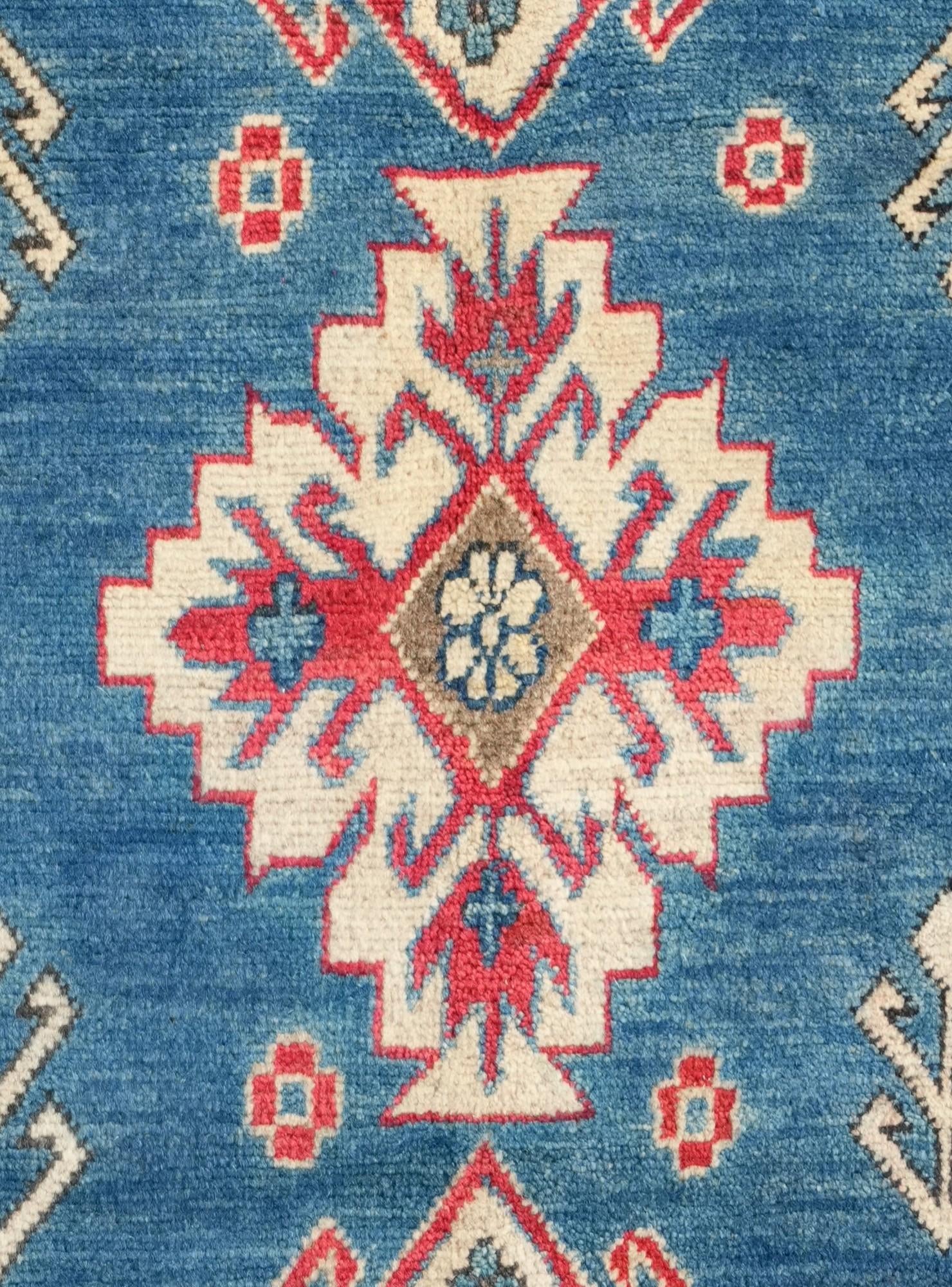 2' 6 x 4' 4 Hand Knotted Kazak Rug