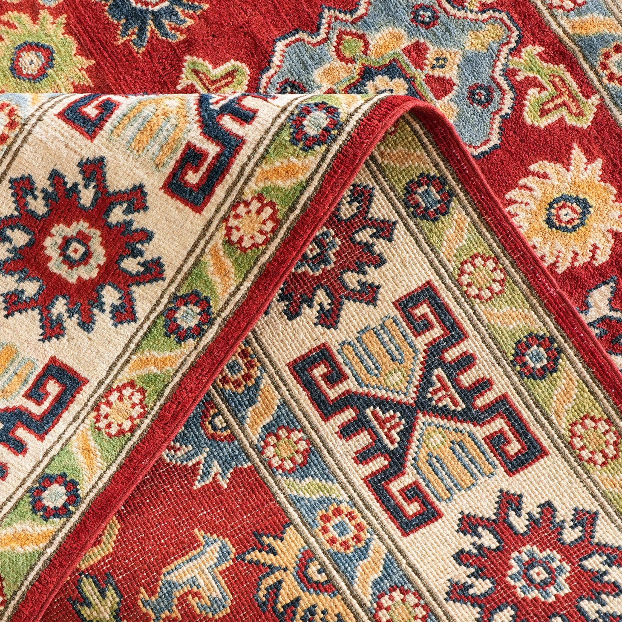 Detail image 8 of 10: 4' 11 x 6' 10 Hand Knotted Kazak Rug
