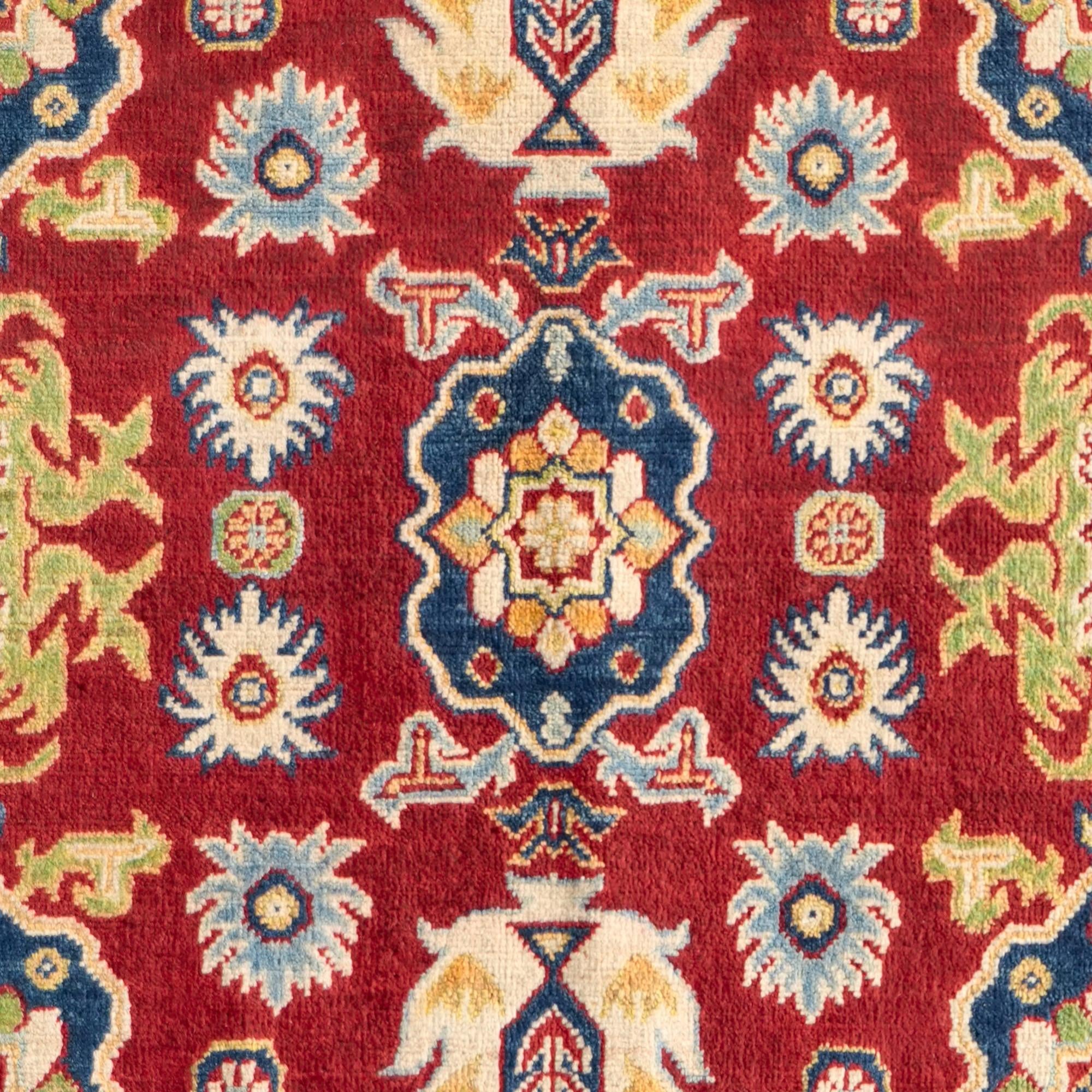 Detail image 10 of 10: 4' 11 x 6' 10 Hand Knotted Kazak Rug