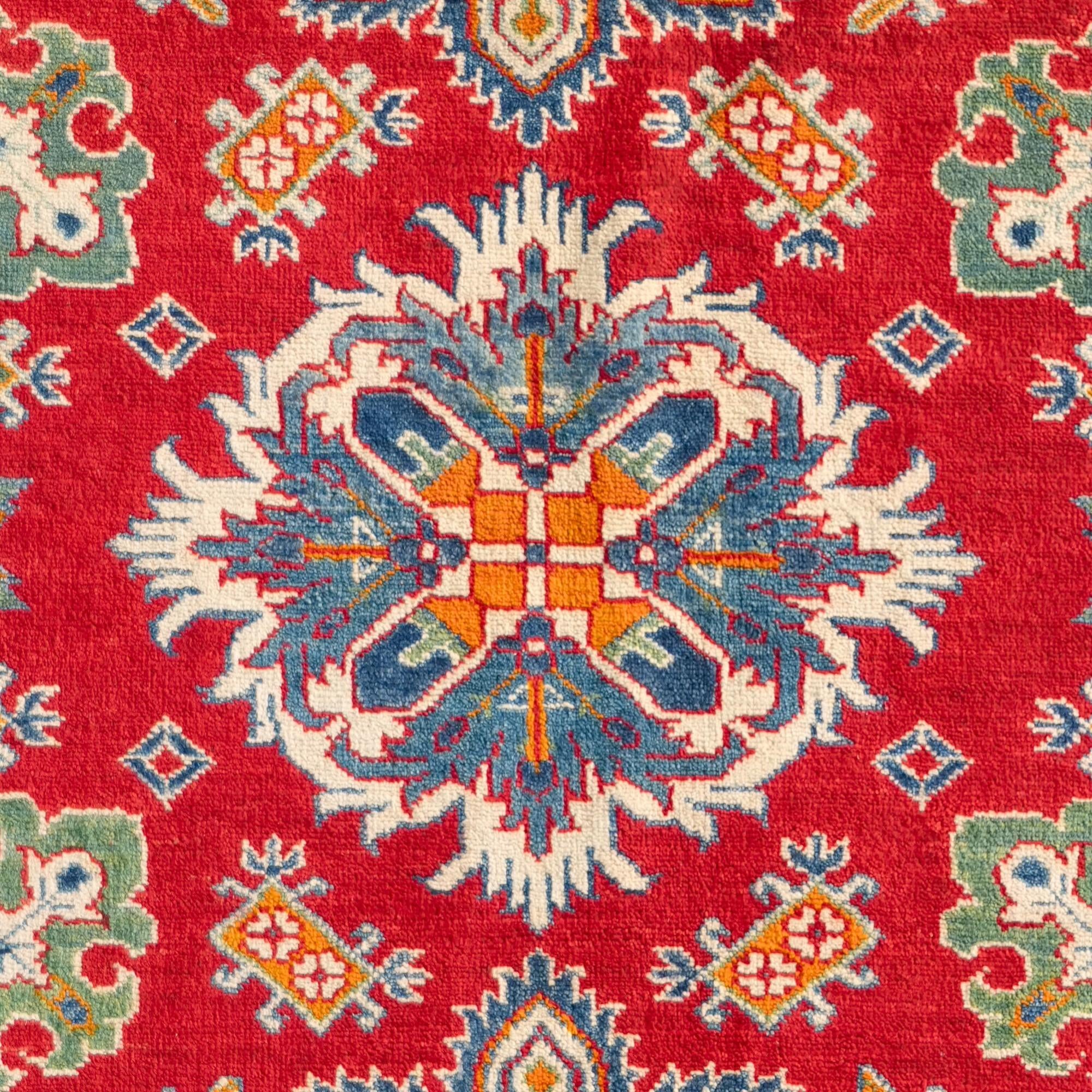 Detail image 10 of 10: 4' 11 x 6' 4 Hand Knotted Kazak Rug