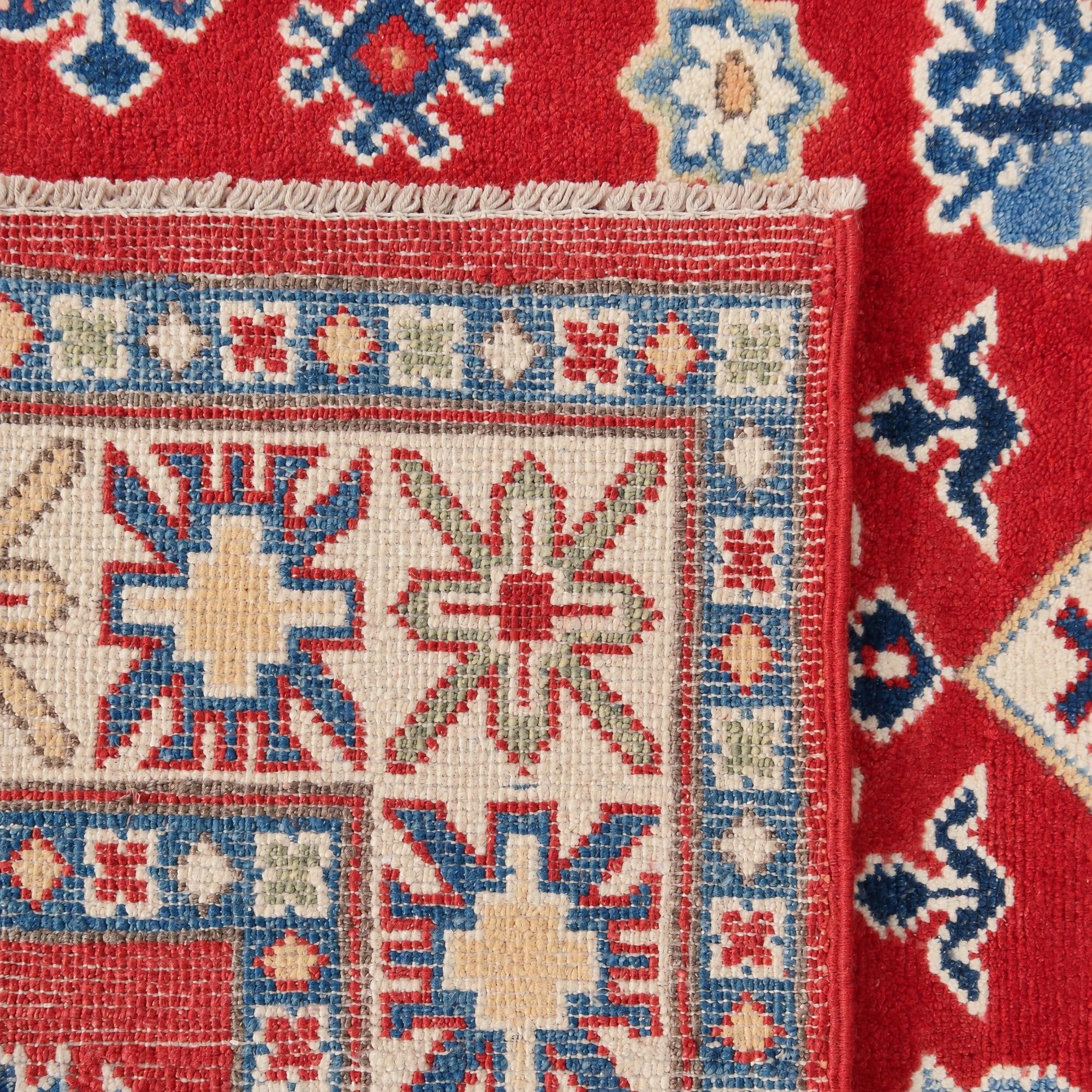 4' x 6' 1 Hand Knotted Kazak Rug
