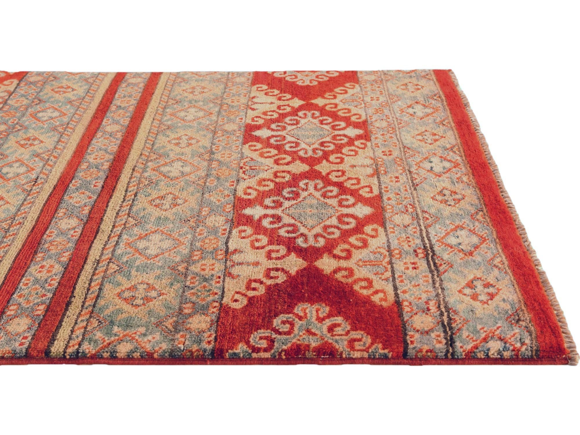2' 7 x 4' 1 Hand Knotted Kazak Rug