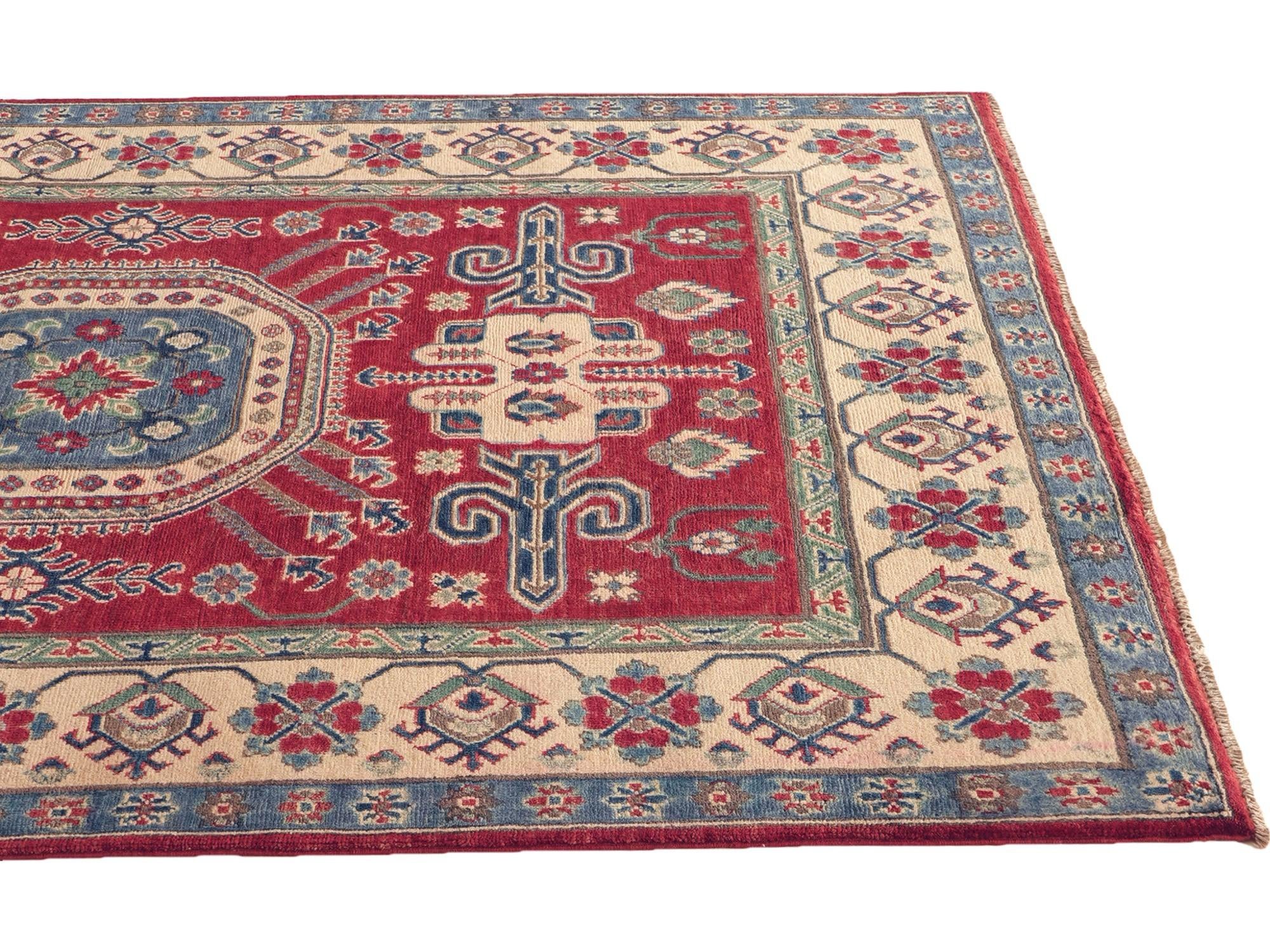 4' 10 x 6' 10 Hand Knotted Kazak Rug