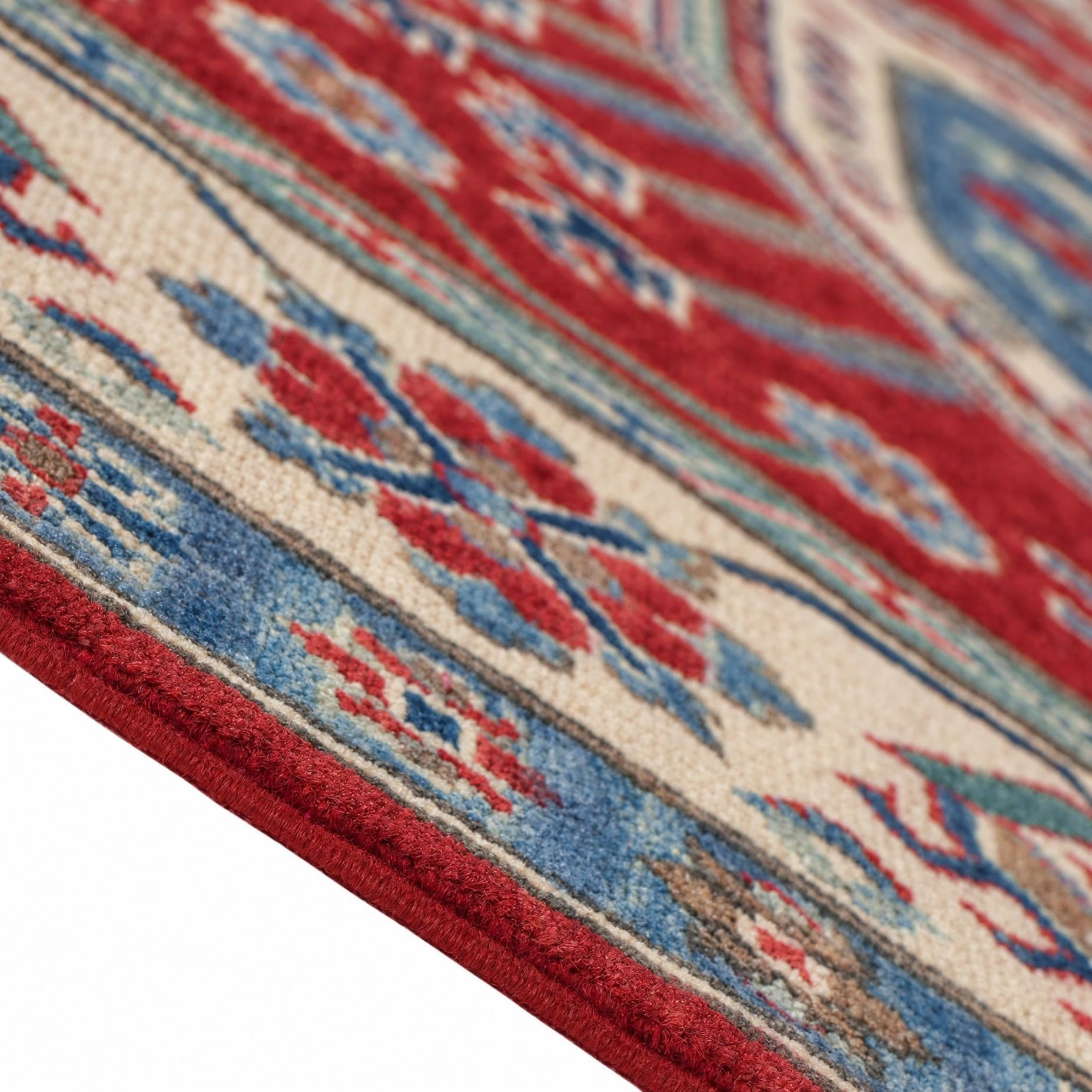 4' 10 x 6' 10 Hand Knotted Kazak Rug