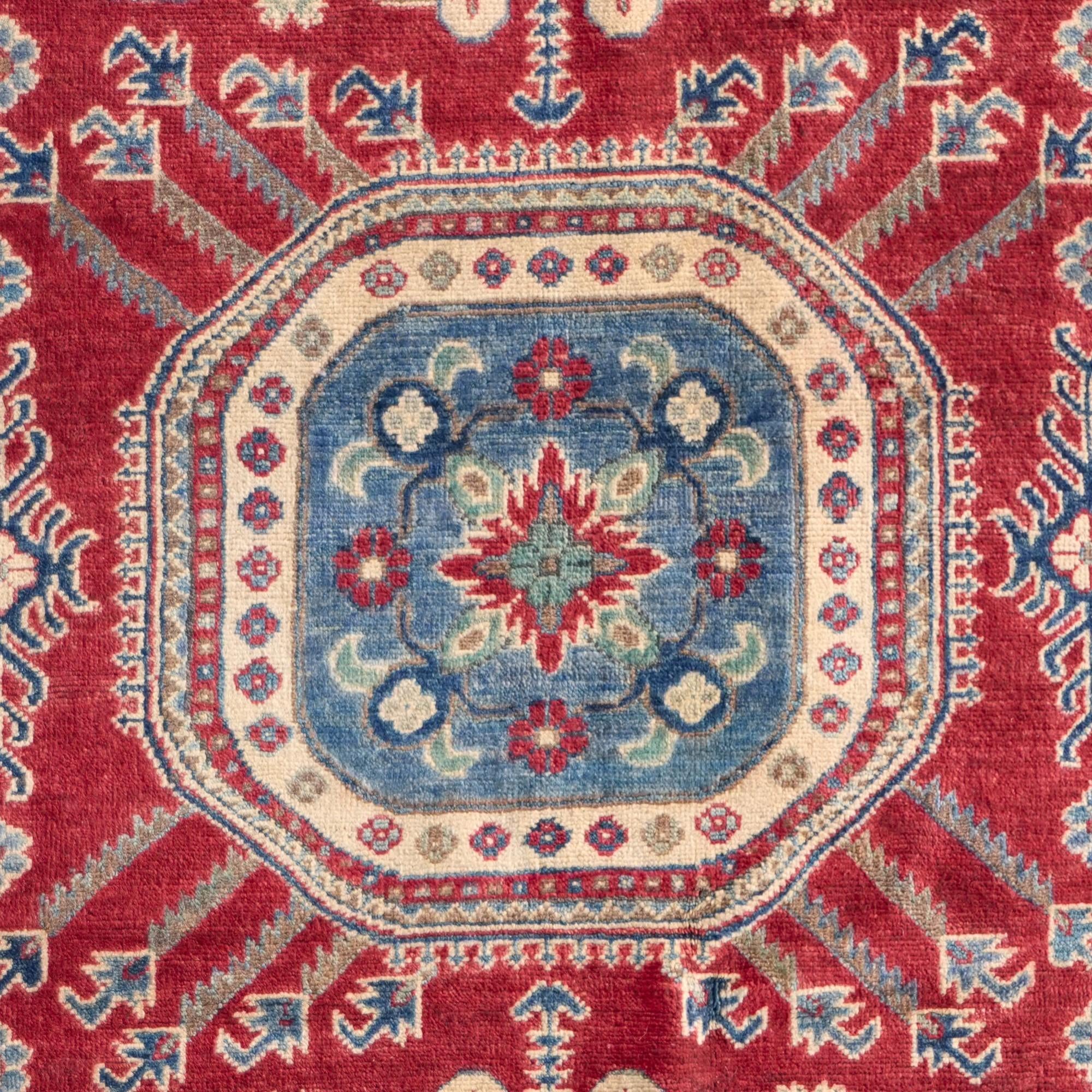 4' 10 x 6' 10 Hand Knotted Kazak Rug
