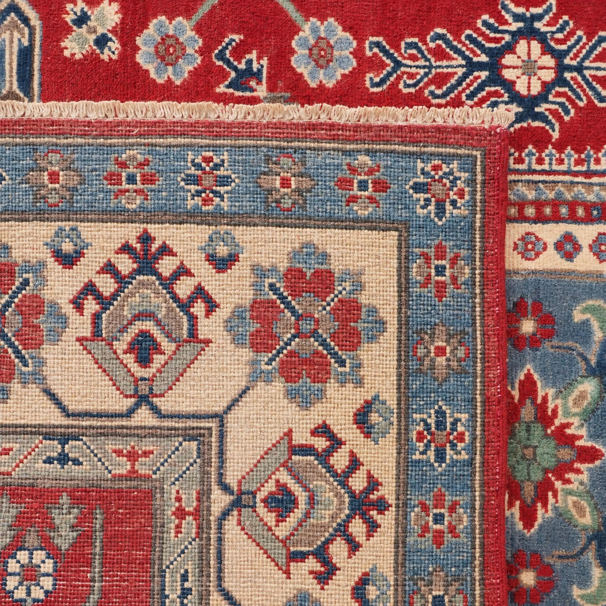 4' 10 x 6' 10 Hand Knotted Kazak Rug