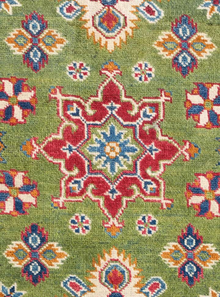 2' 8 x 4' Hand Knotted Kazak Rug