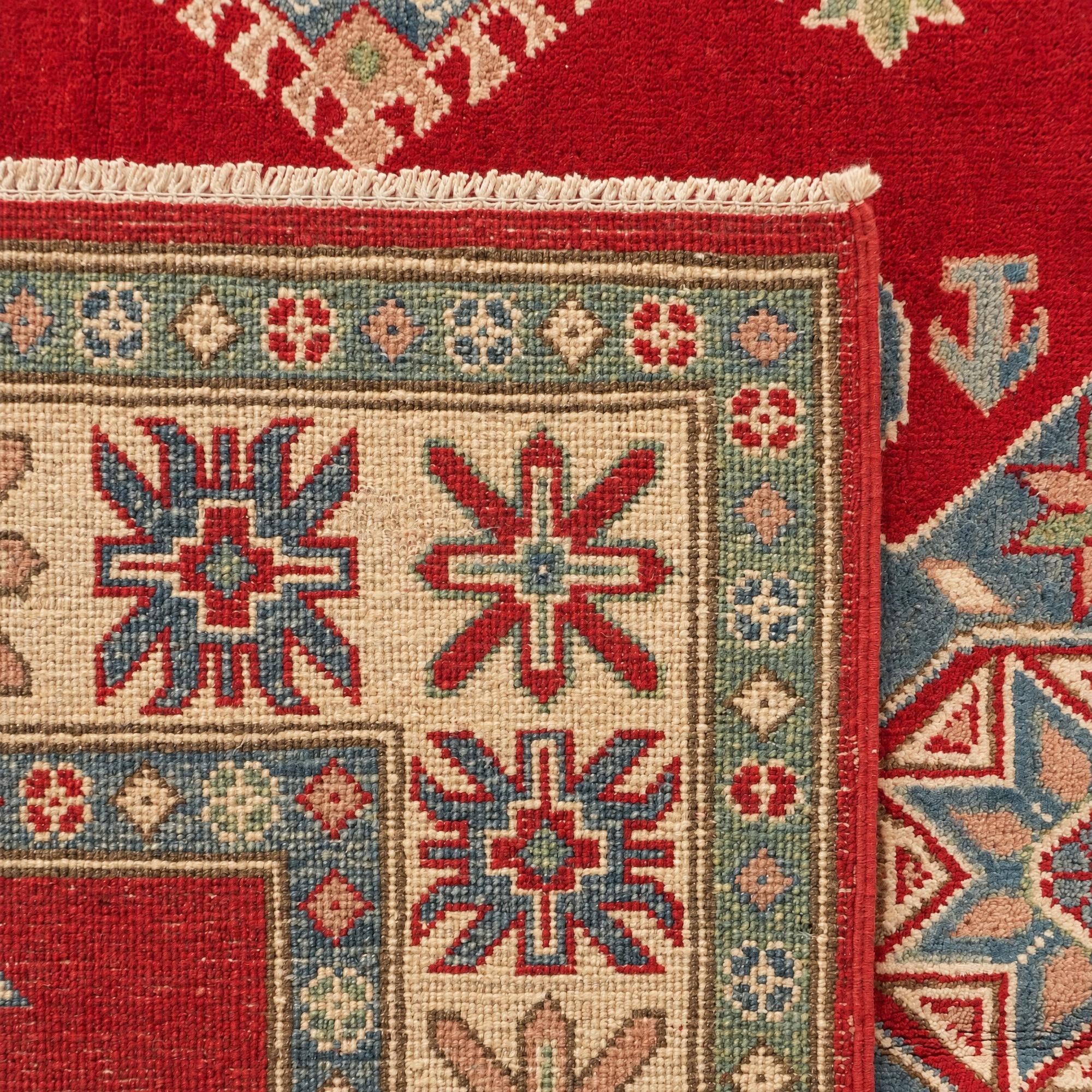 4' 11 x 6' 11 Hand Knotted Kazak Rug