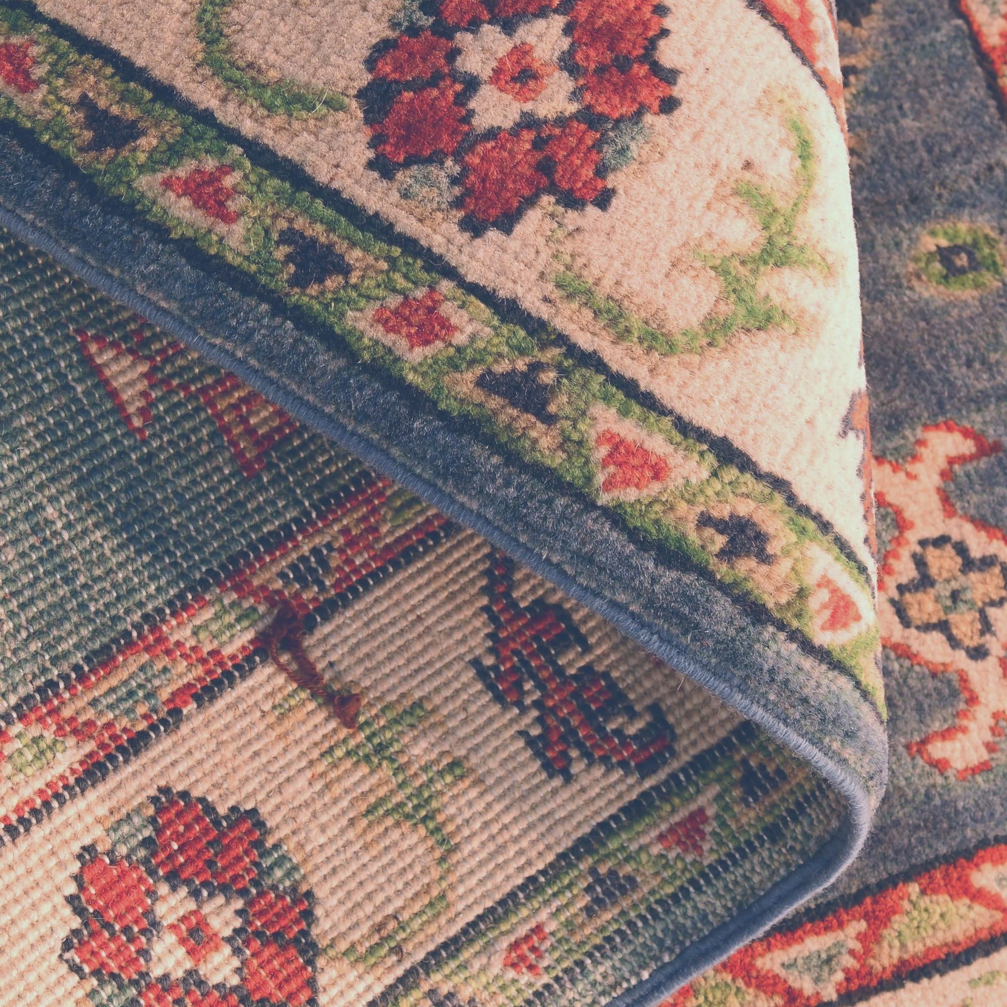 2' 8 x 3' 10 Hand Knotted Kazak Rug