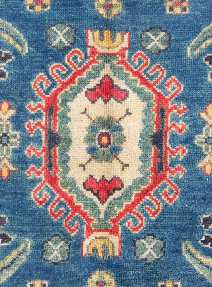 2' 9 x 4' 2 Hand Knotted Kazak Rug