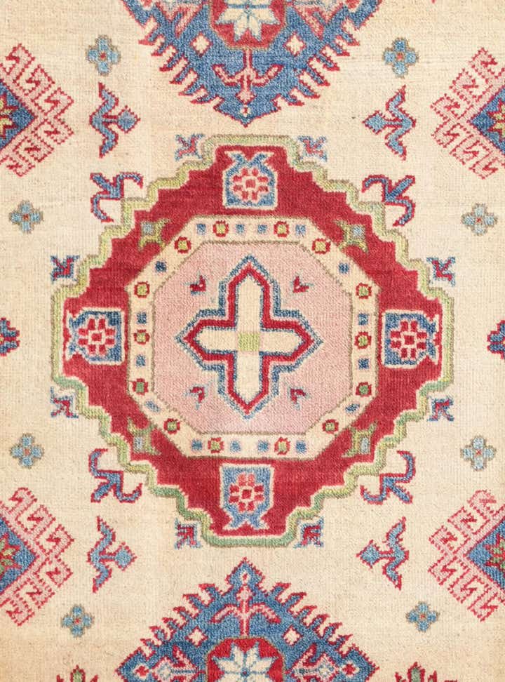 2' 9 x 4' 3 Hand Knotted Kazak Rug