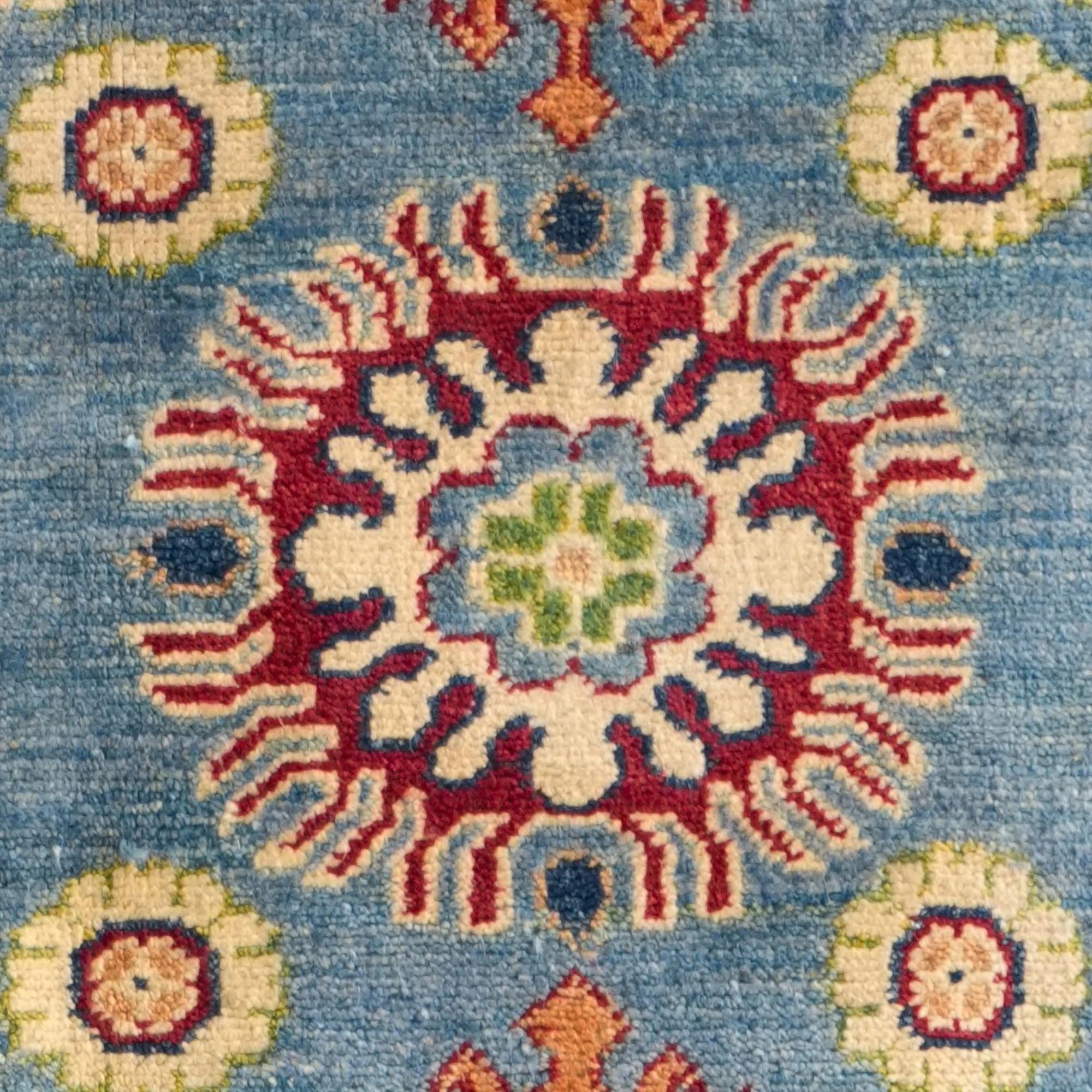 5' x 6' 7 Hand Knotted Kazak Rug