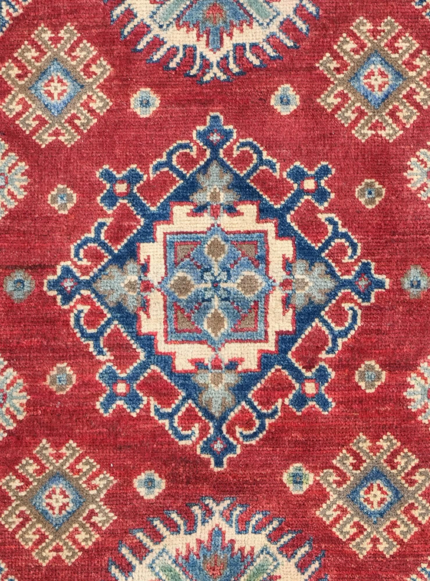 2' 9 x 4' 2 Hand Knotted Kazak Rug