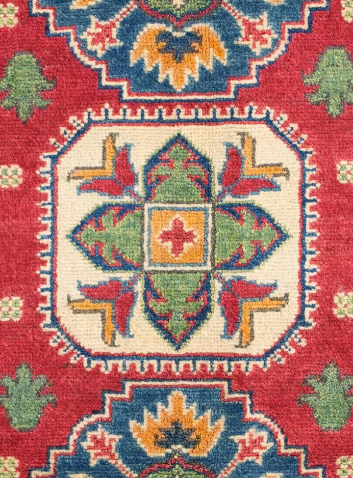 2' 8 x 4' Hand Knotted Kazak Rug