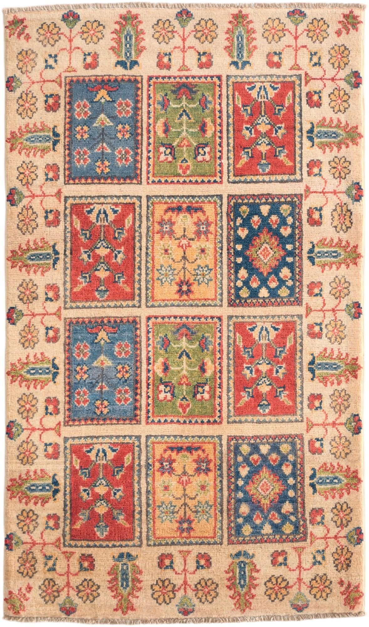2' 8 x 4' 6 Hand Knotted Kazak Rug
