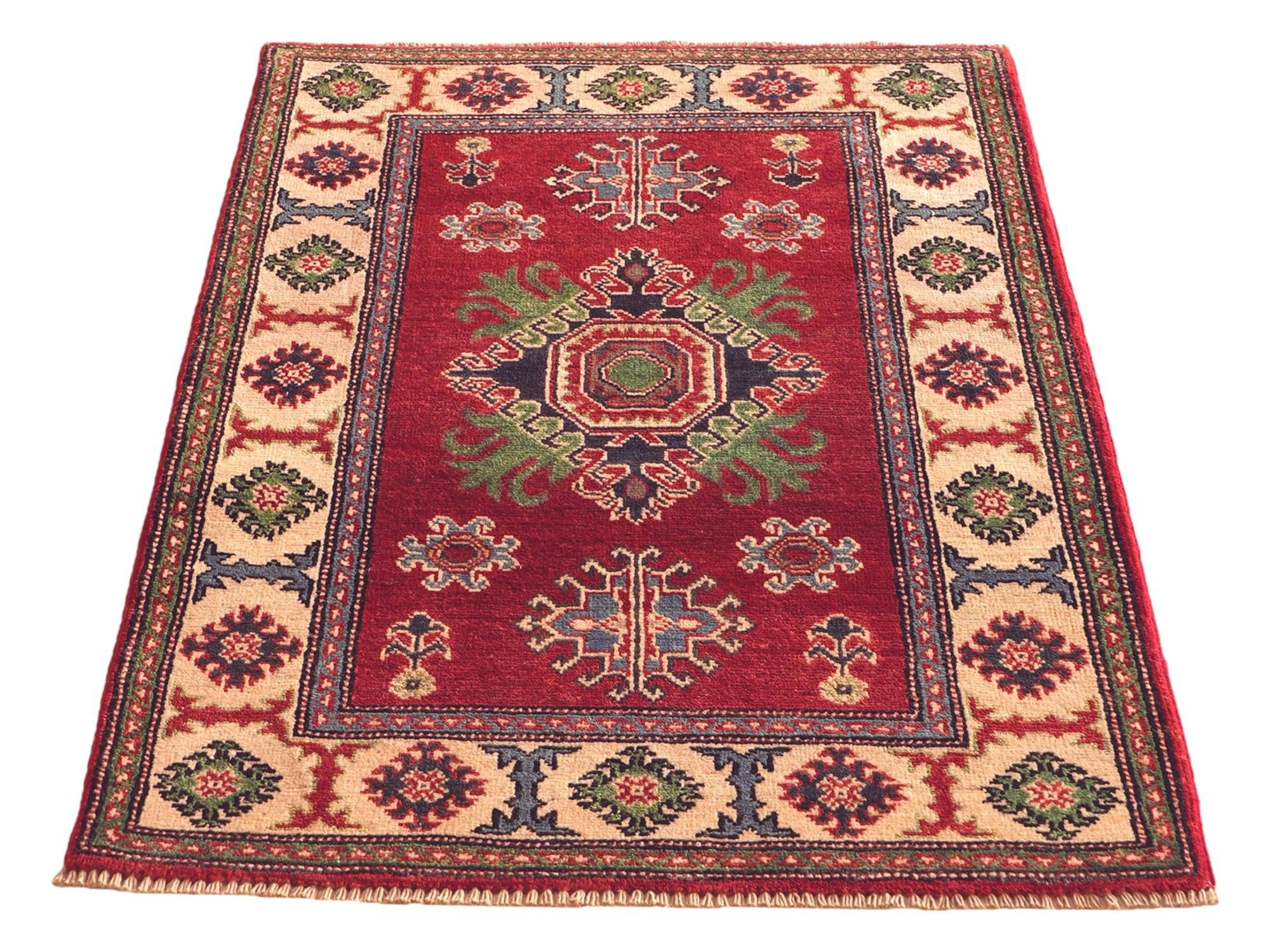 2' 8 x 4' 4 Hand Knotted Kazak Rug