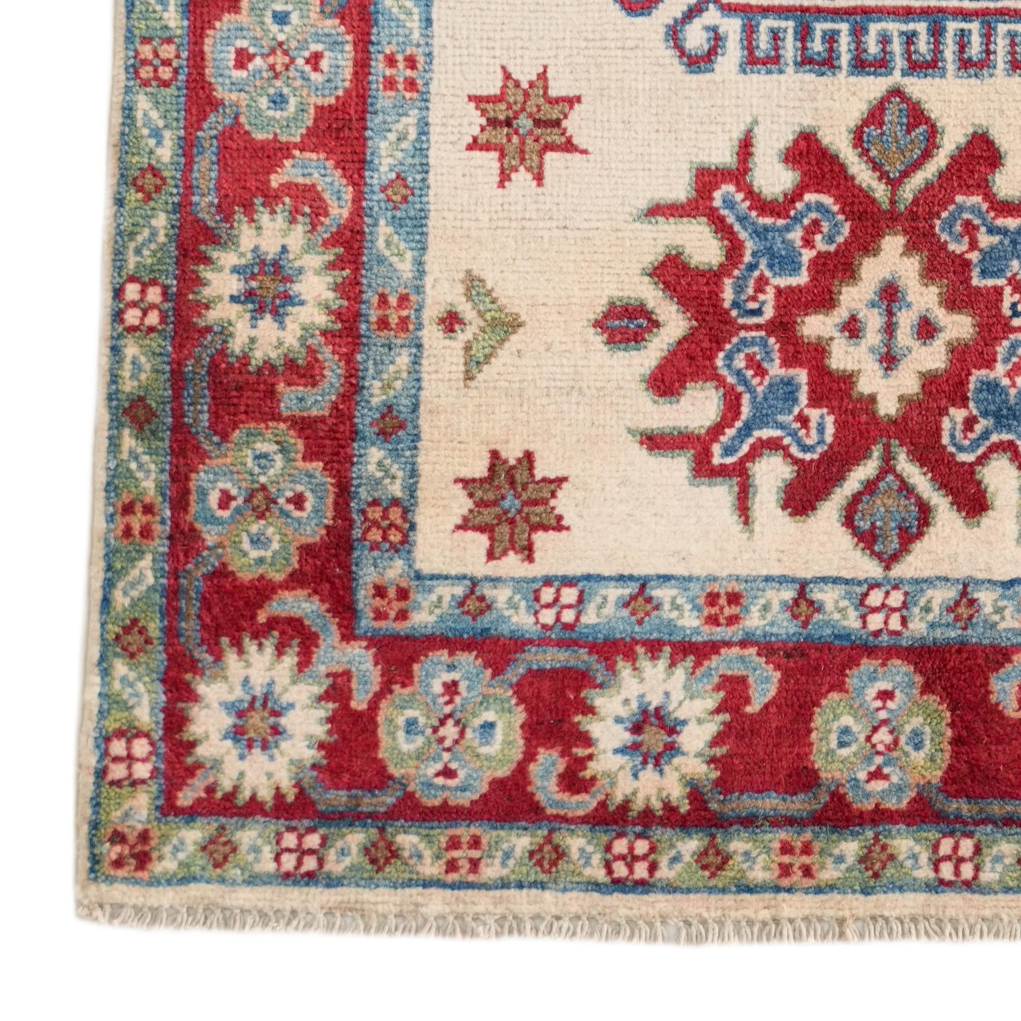 2' 7 x 4' 4 Hand Knotted Kazak Rug