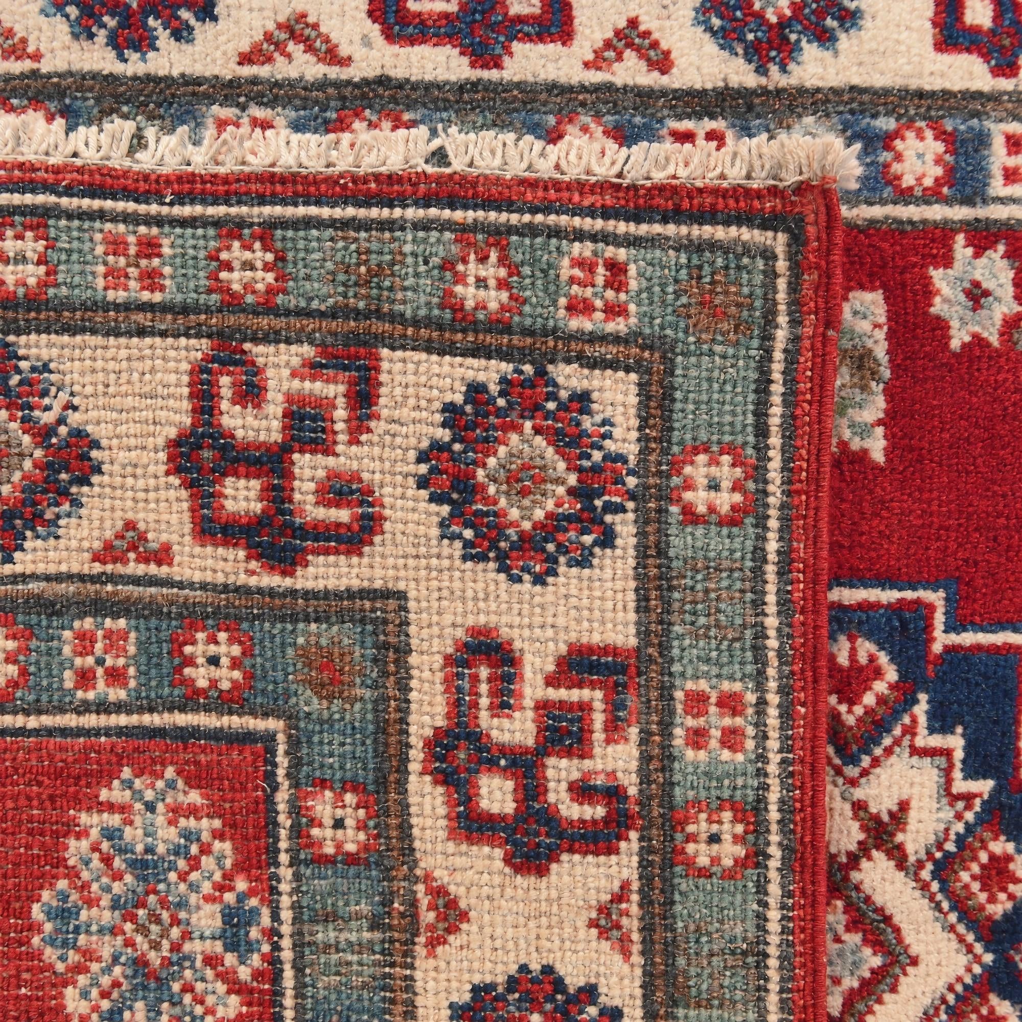 2' 7 x 4' 2 Hand Knotted Kazak Rug