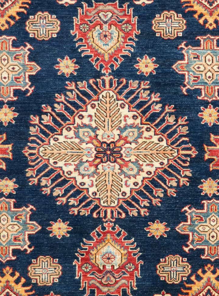 5' 9 x 8' 4 Hand Knotted Kazak Rug