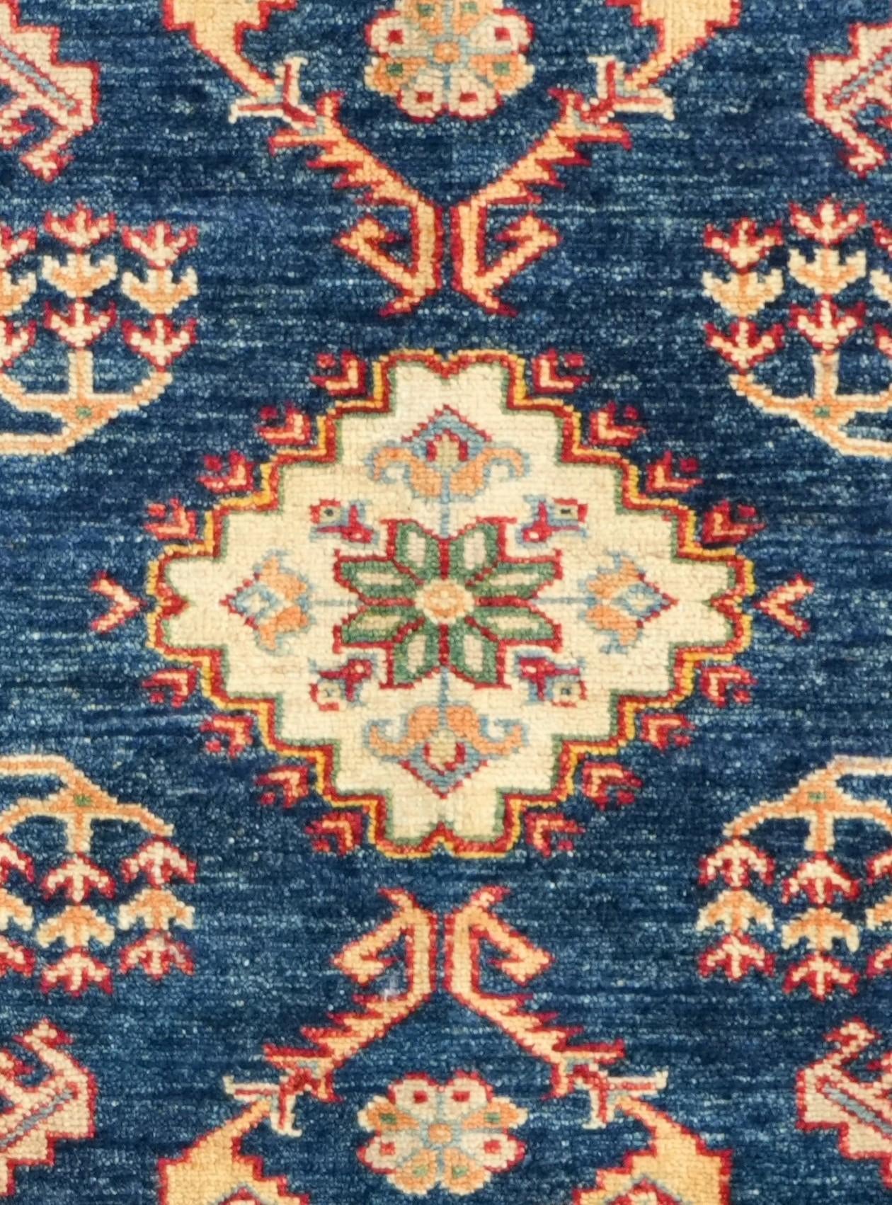 5' x 6' 7 Hand Knotted Kazak Rug