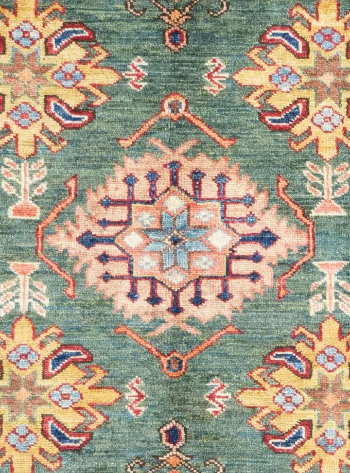 6' 1 x 9' Hand Knotted Kazak Rug