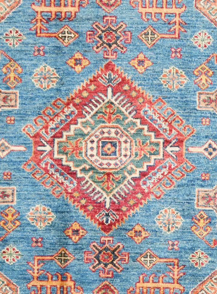 5' 1 x 7' 6 Hand Knotted Kazak Rug