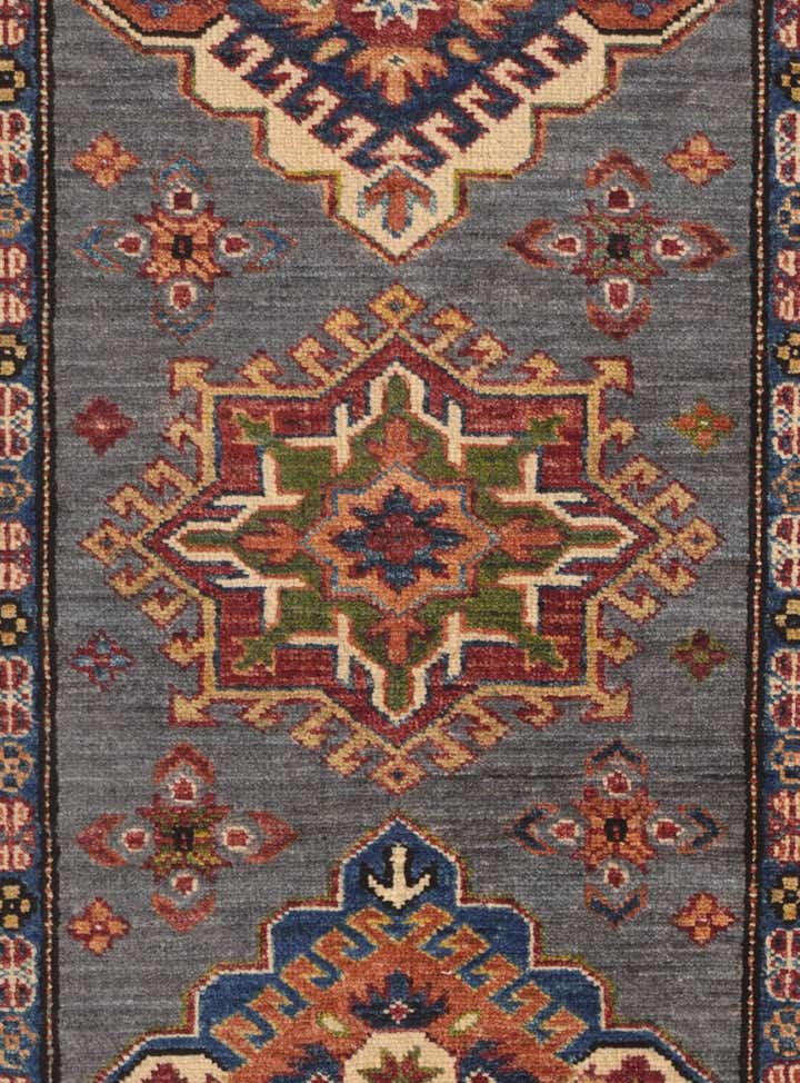 2' 7 x 4' 3 Hand Knotted Kazak Rug