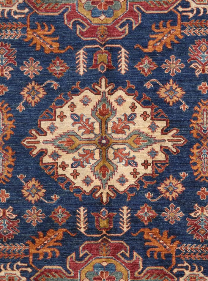 Detail image of 5' 10 x 8' 7 Hand Knotted Kazak Rug