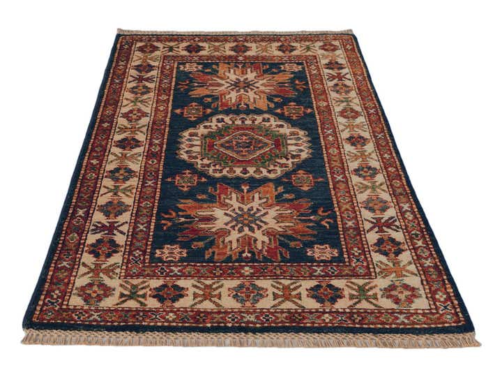 2' 7 x 4' 5 Hand Knotted Kazak Rug