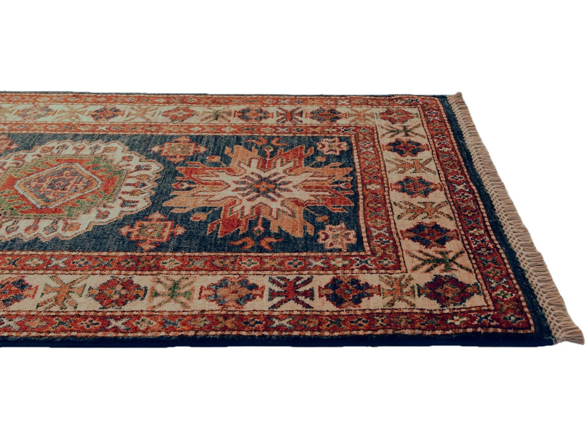 2' 7 x 4' 5 Hand Knotted Kazak Rug