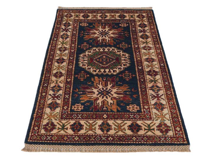 2' 7 x 4' 7 Hand Knotted Kazak Rug