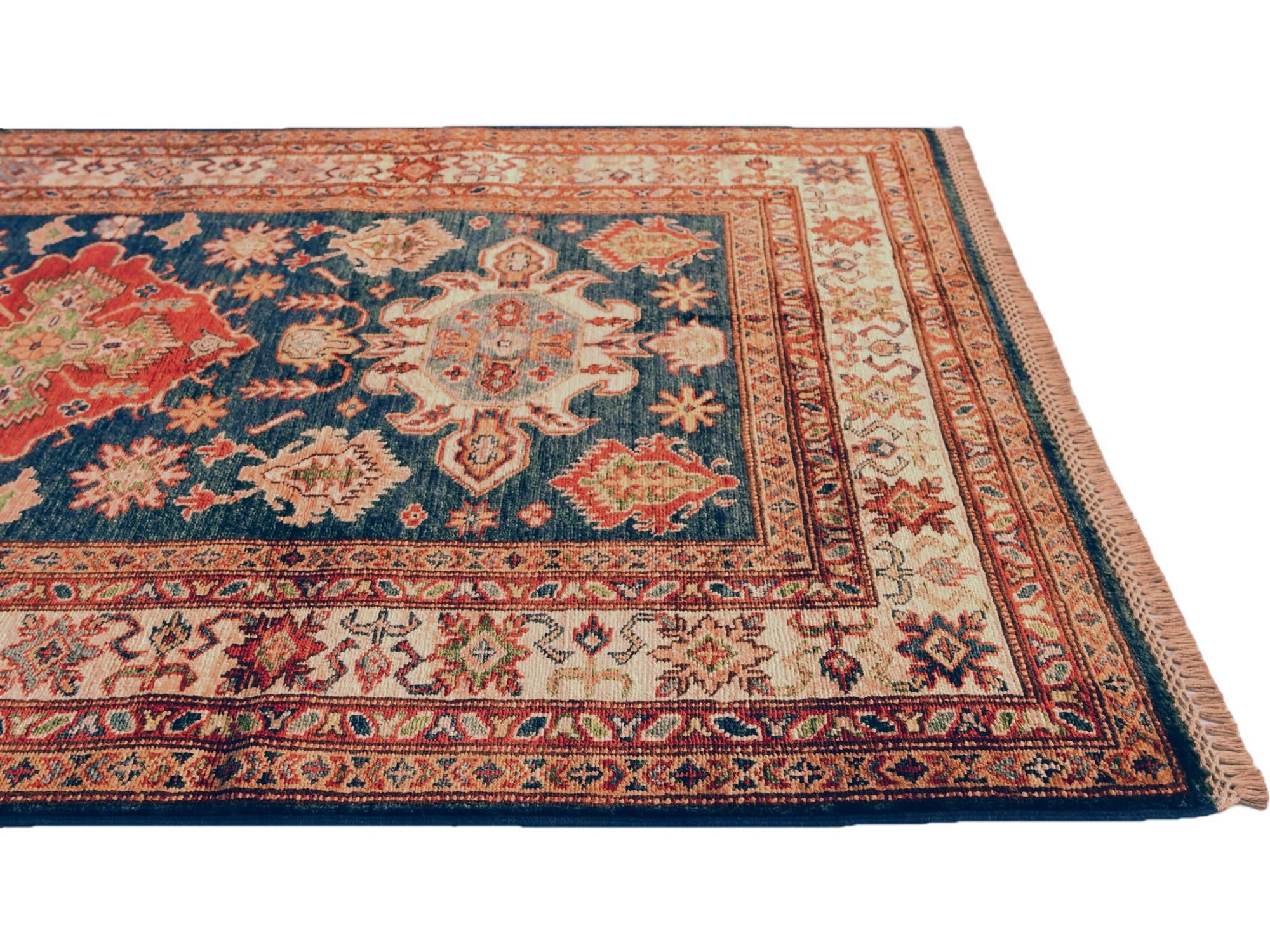 4' x 6' Hand Knotted Kazak Rug
