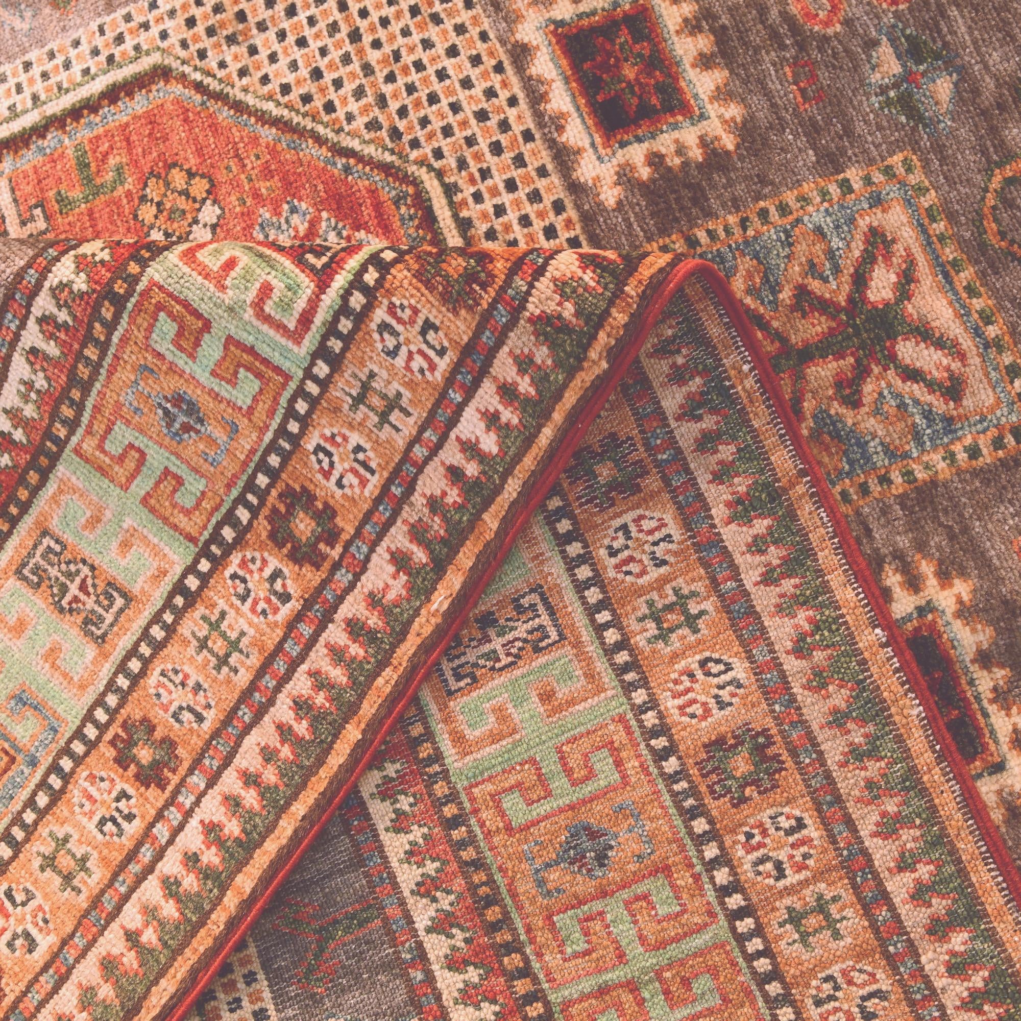 4' 3 x 6' 6 Hand Knotted Kazak Rug