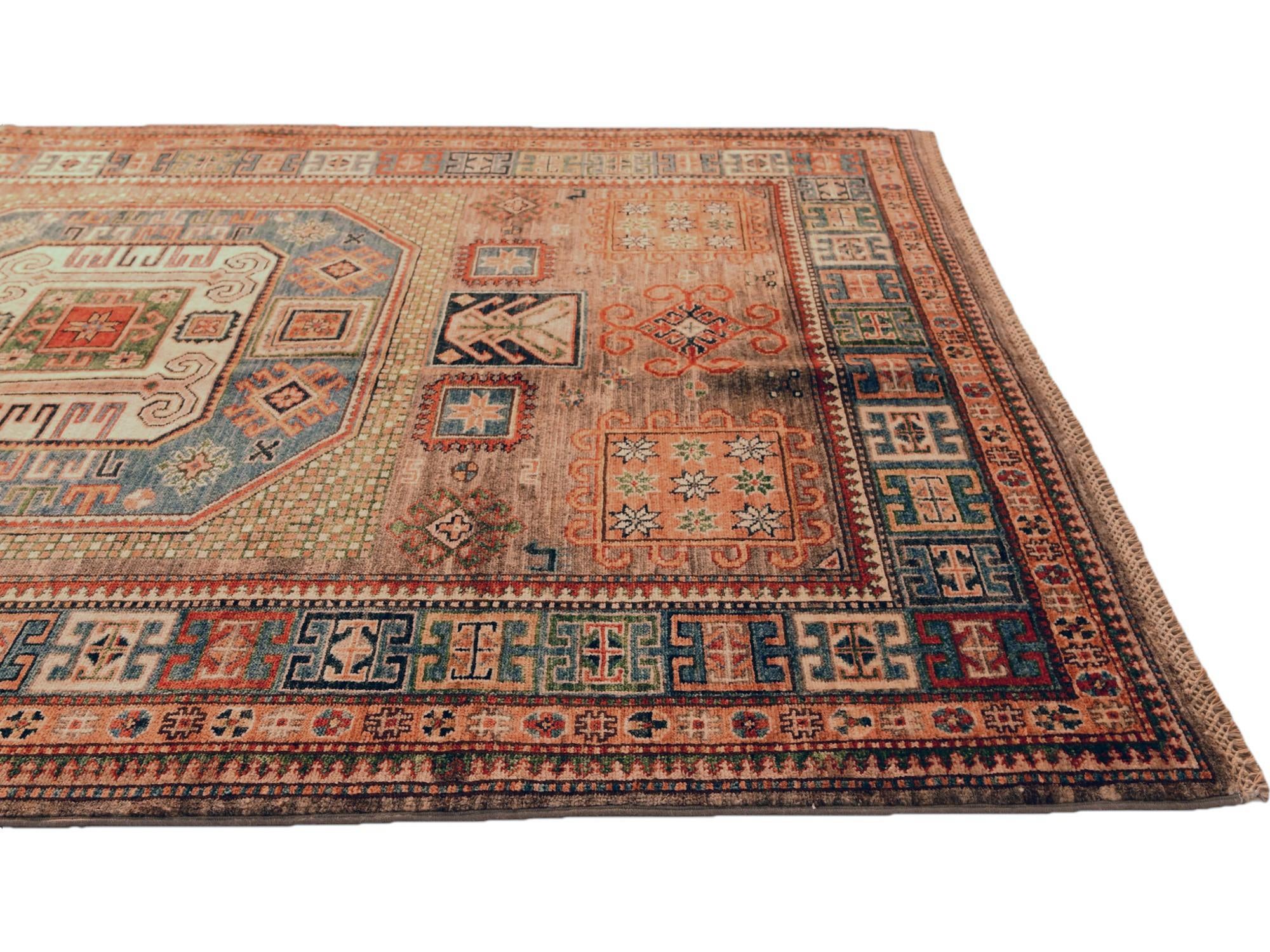 5' 1 x 6' 11 Hand Knotted Kazak Rug
