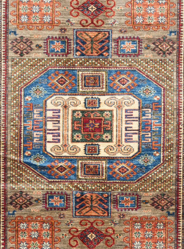 Detail image of 4' 11 x 6' 8 Hand Knotted Kazak Rug
