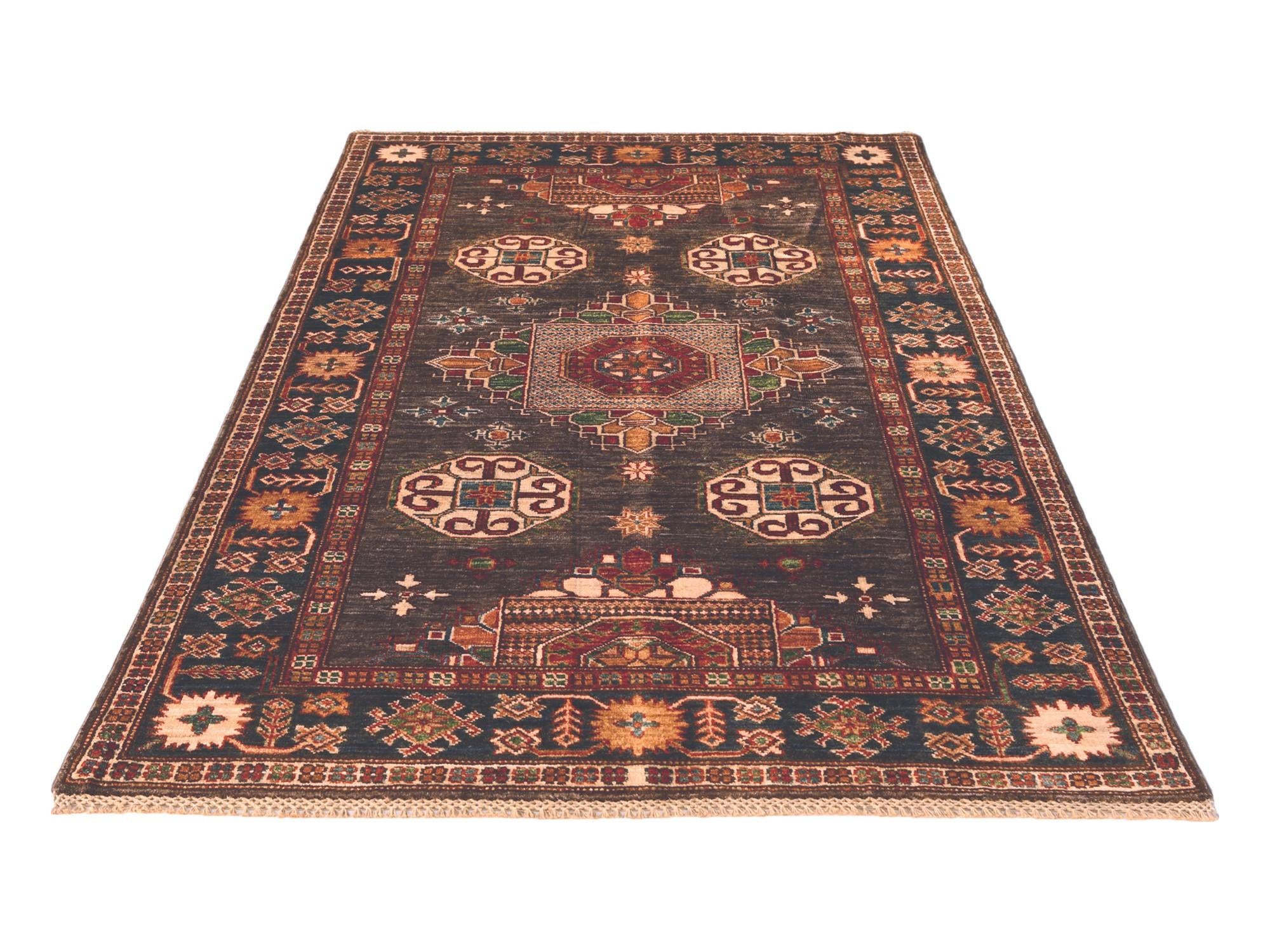 4' x 6' Hand Knotted Kazak Rug