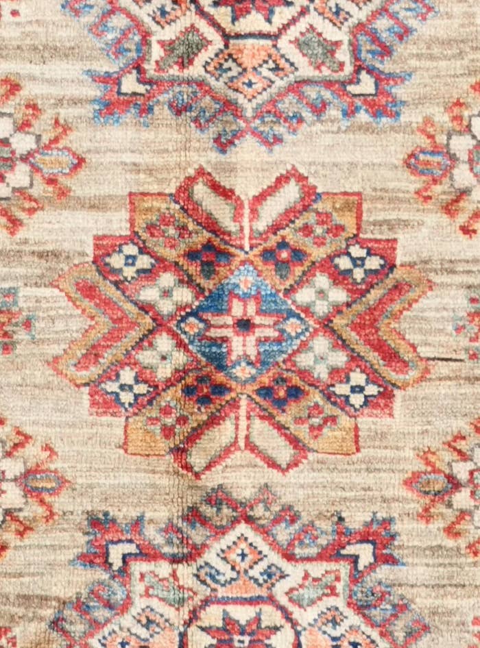 Detail image of 4' 11 x 6' 11 Hand Knotted Kazak Rug