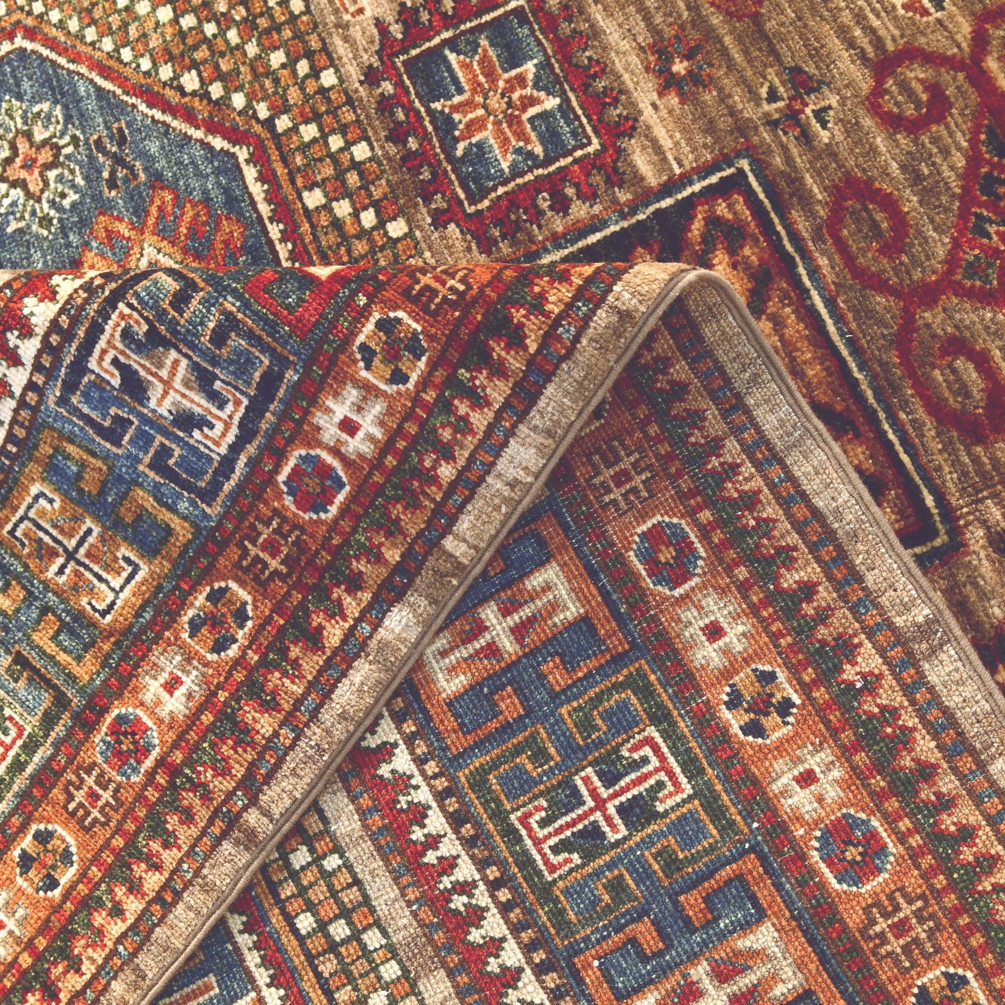 4' 11 x 6' 11 Hand Knotted Kazak Rug