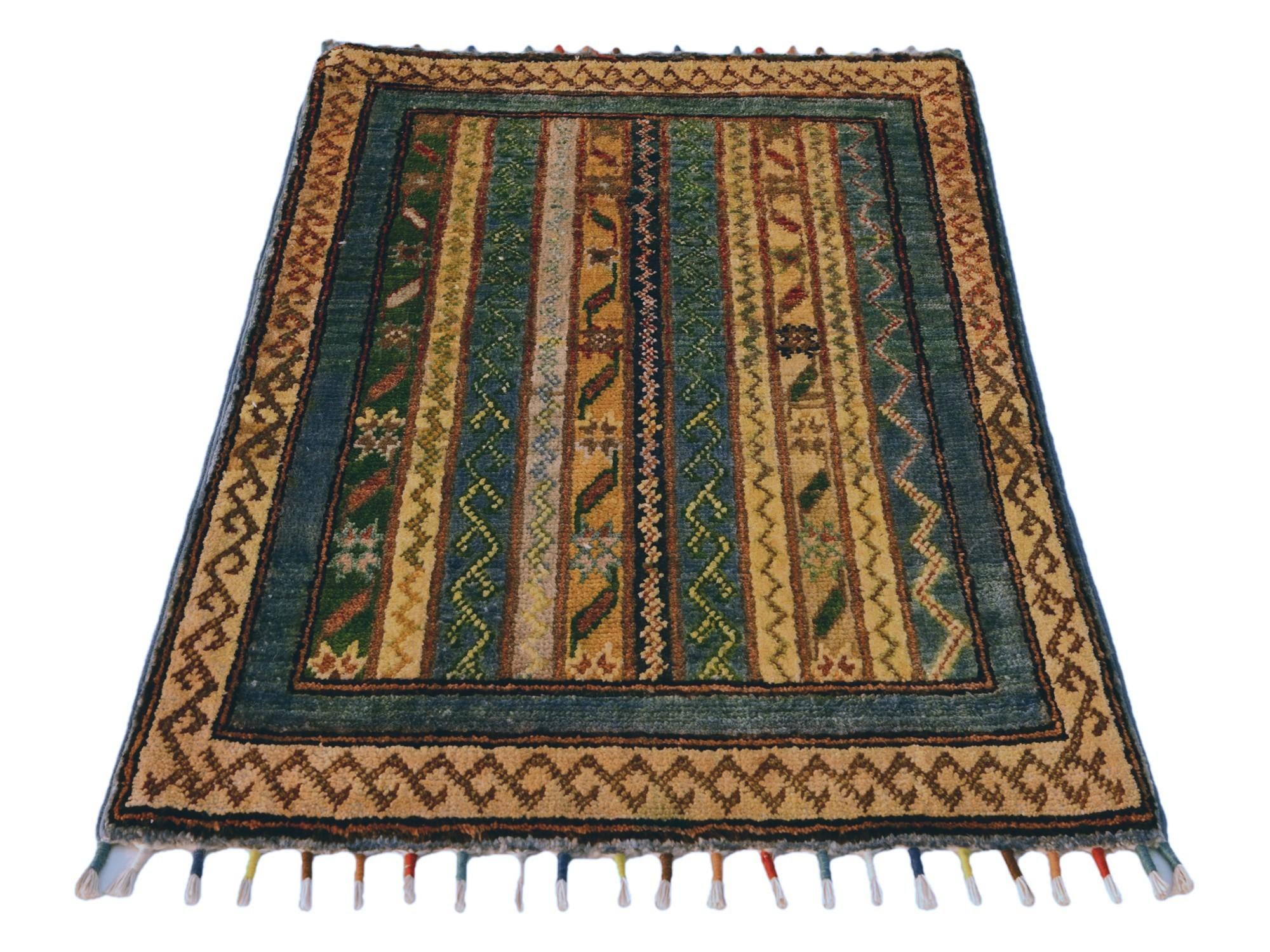 1' 10 x 2' 9 Hand Knotted Kazak Rug