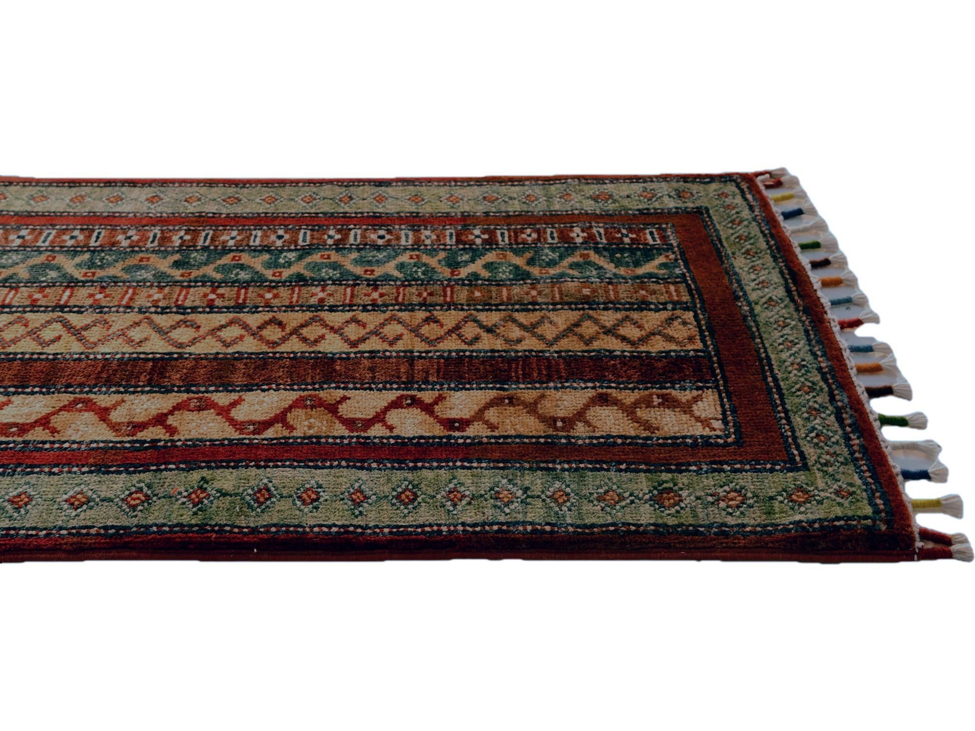 1' 6 x 3' 2 Hand Knotted Kazak Rug