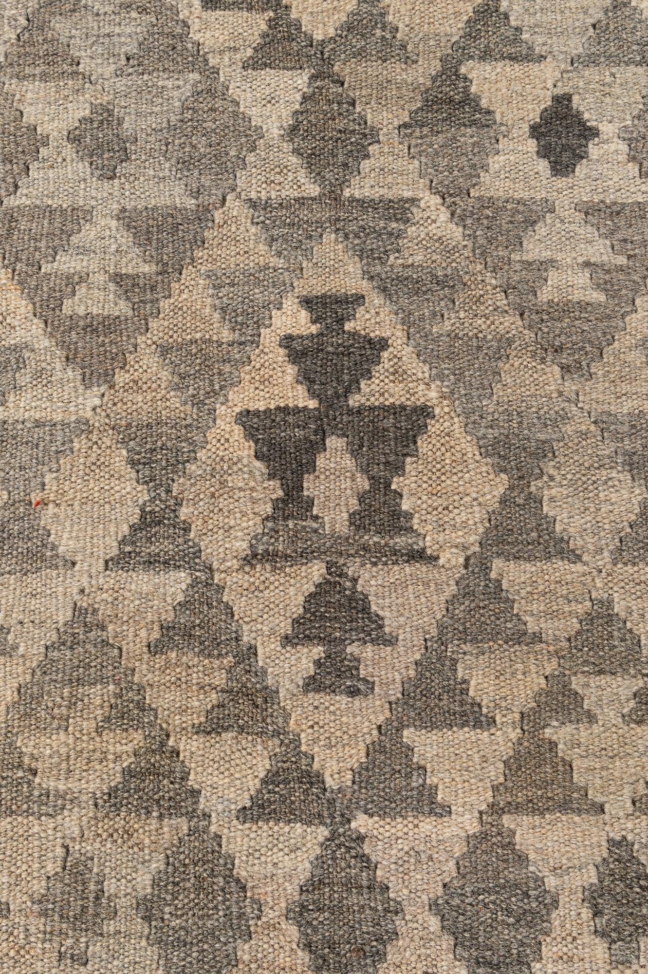 4' 1 x 5' 10 Hand Woven Kilim Maymana Wool Rug