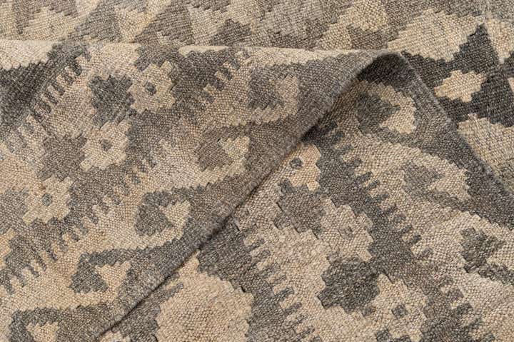 4' 1 x 5' 10 Hand Woven Kilim Maymana Wool Rug