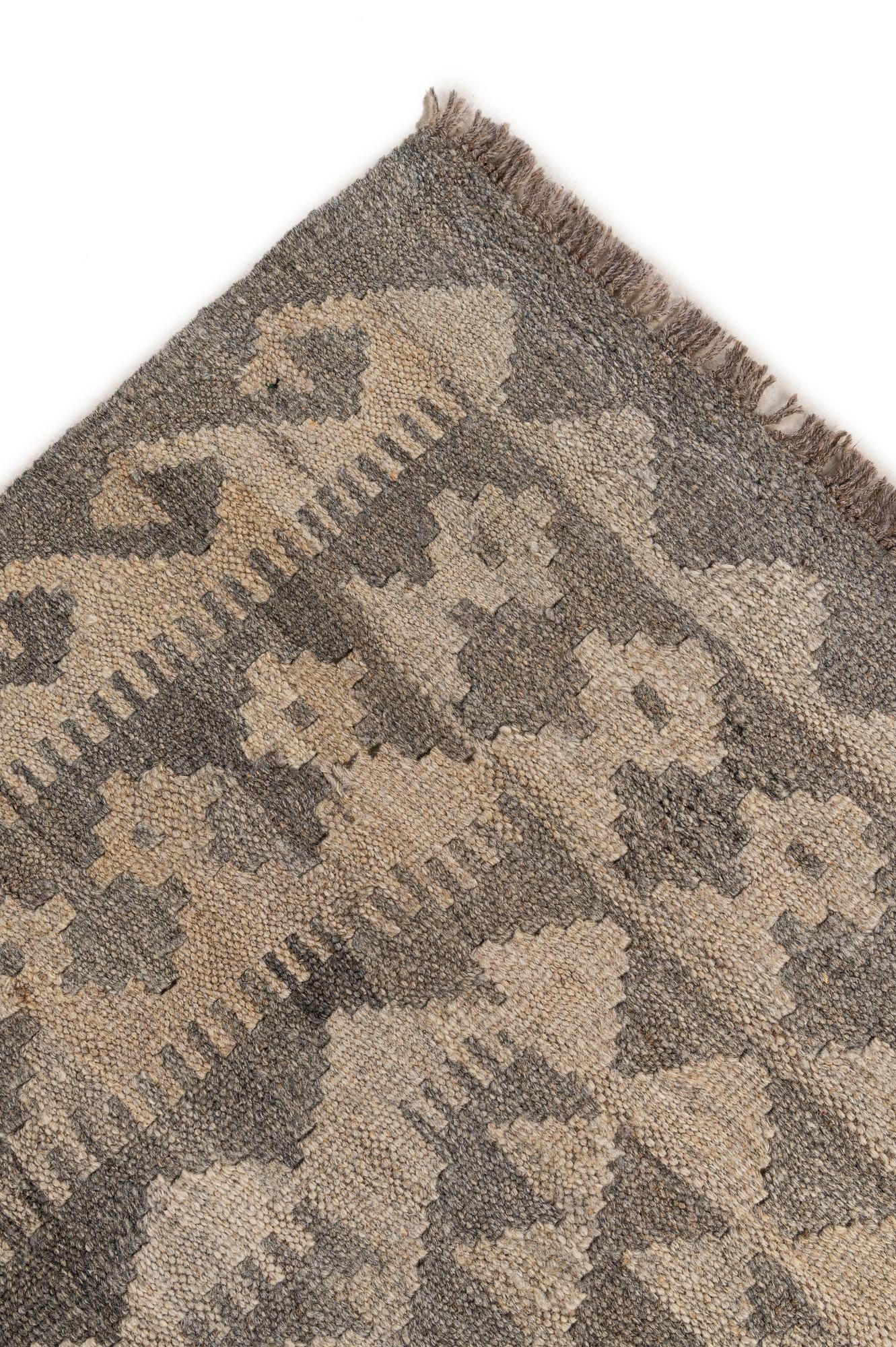 4' 1 x 5' 10 Hand Woven Kilim Maymana Wool Rug