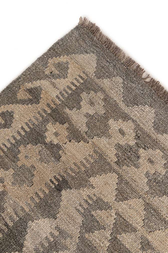 4' 1 x 5' 10 Hand Woven Kilim Maymana Wool Rug