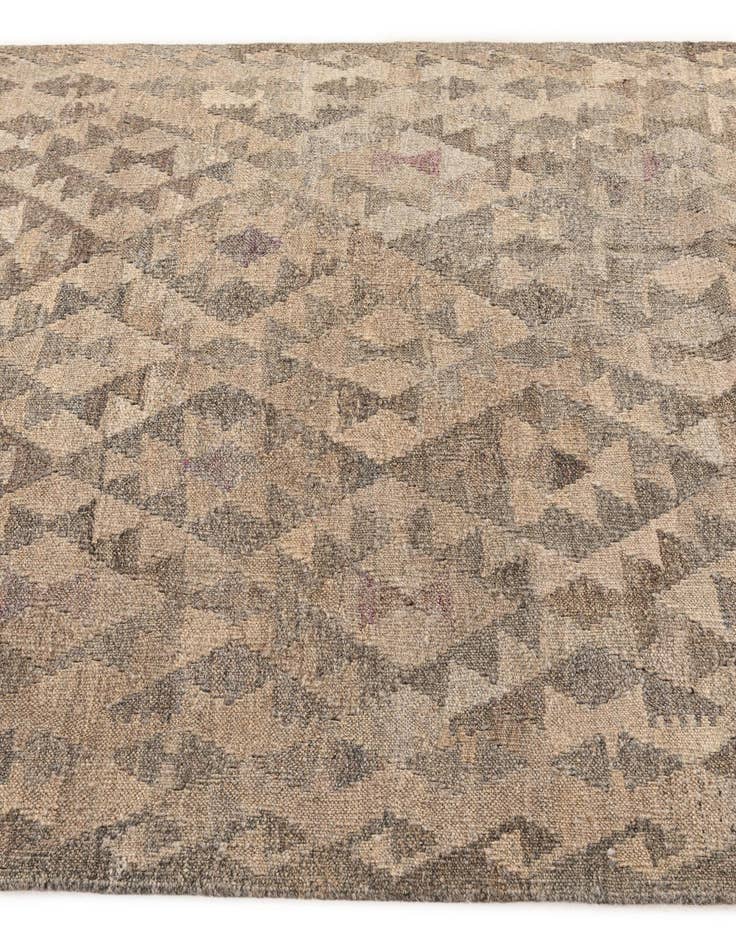 Detail image of 4' x 5' 10  Hand Woven Kilim Maymana Wool Rug