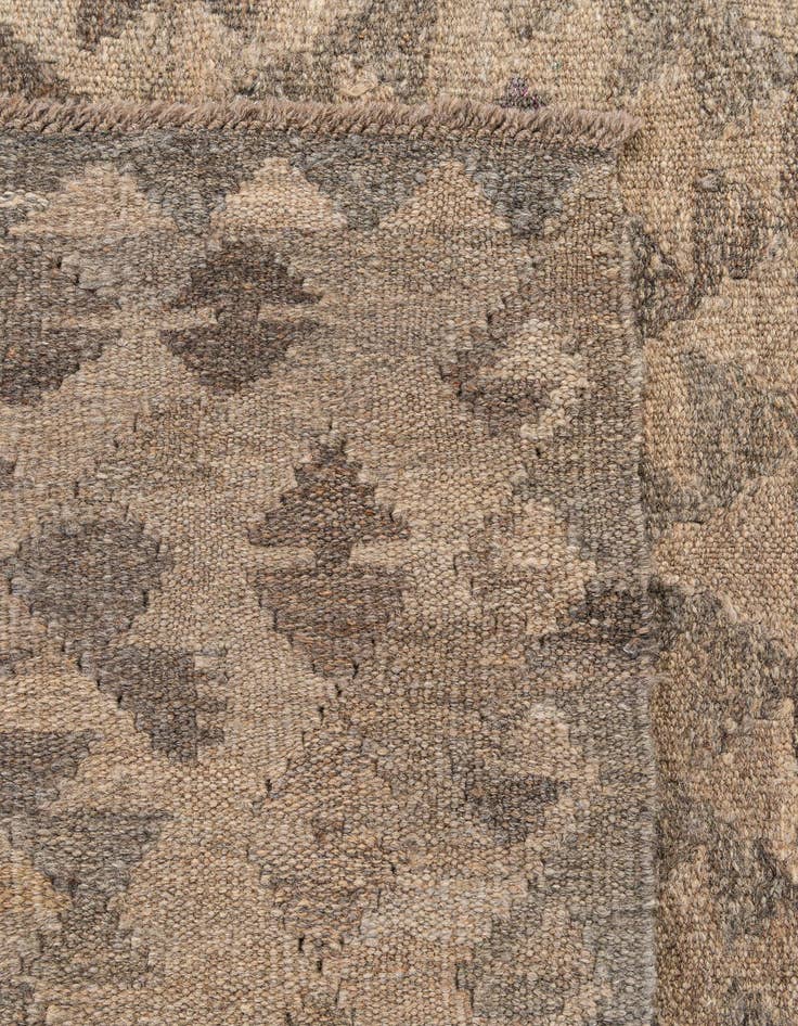 Detail image of 4' x 5' 10  Hand Woven Kilim Maymana Wool Rug