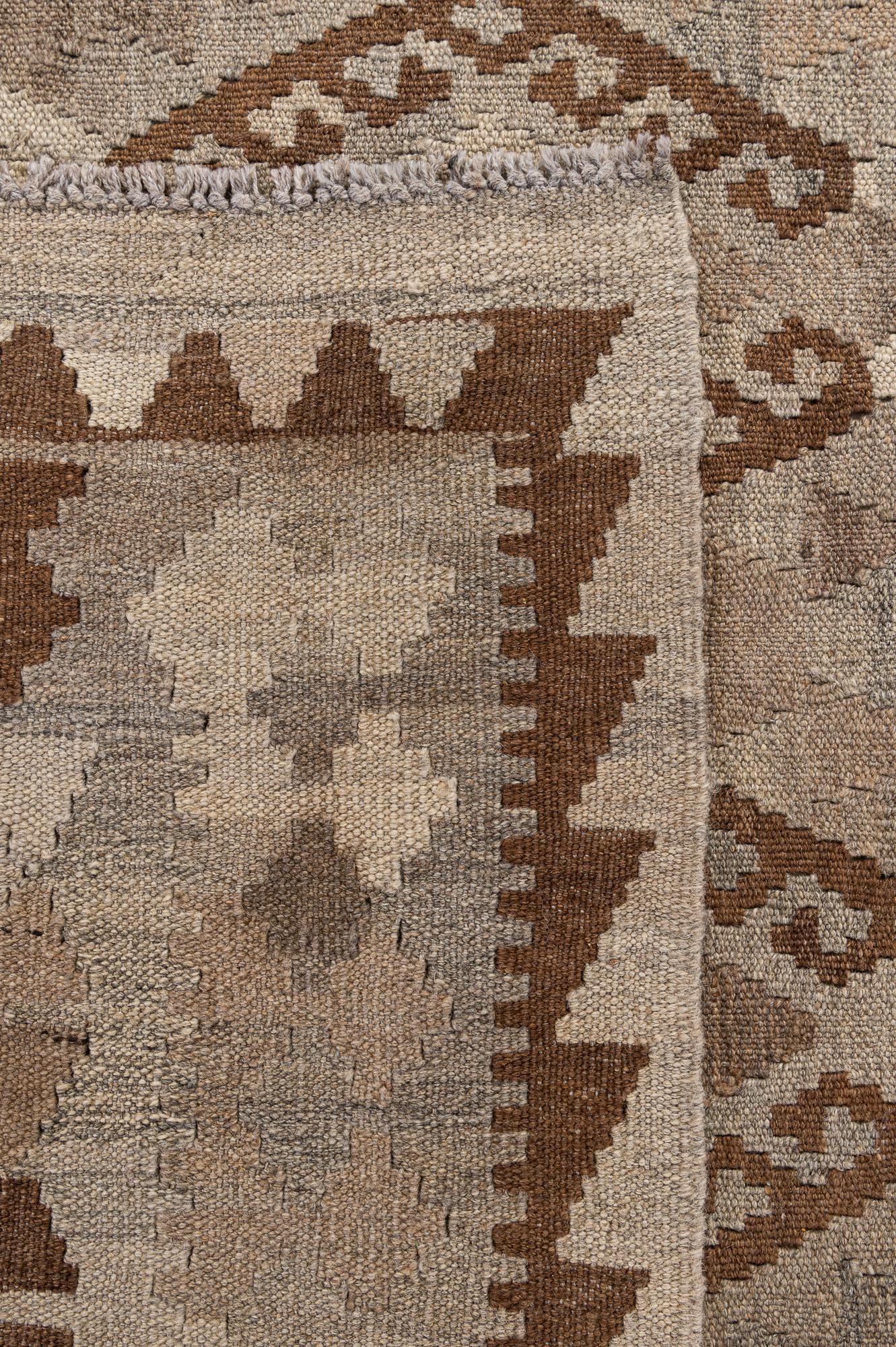 4' 6 x 5' 11 Hand Woven Kilim Maymana Wool Rug