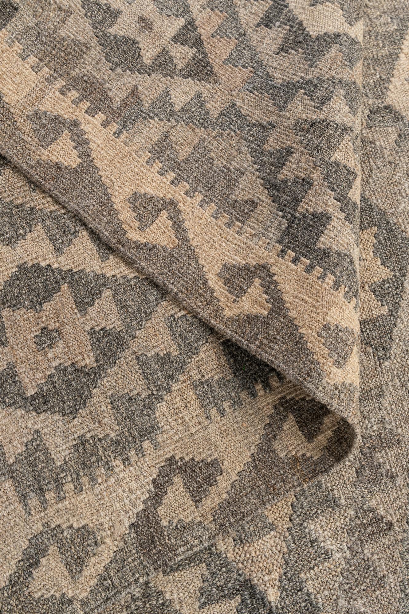 5' 3 x 6' 6 Hand Woven Kilim Maymana Wool Rug